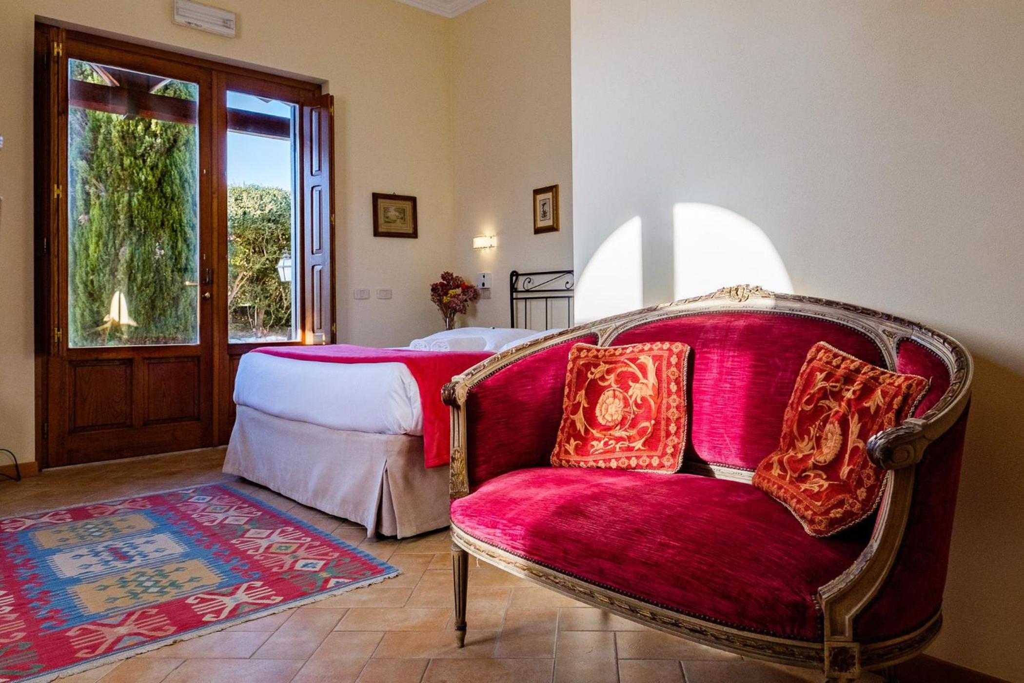 Double or Twin Room with Garden View - Photo 2