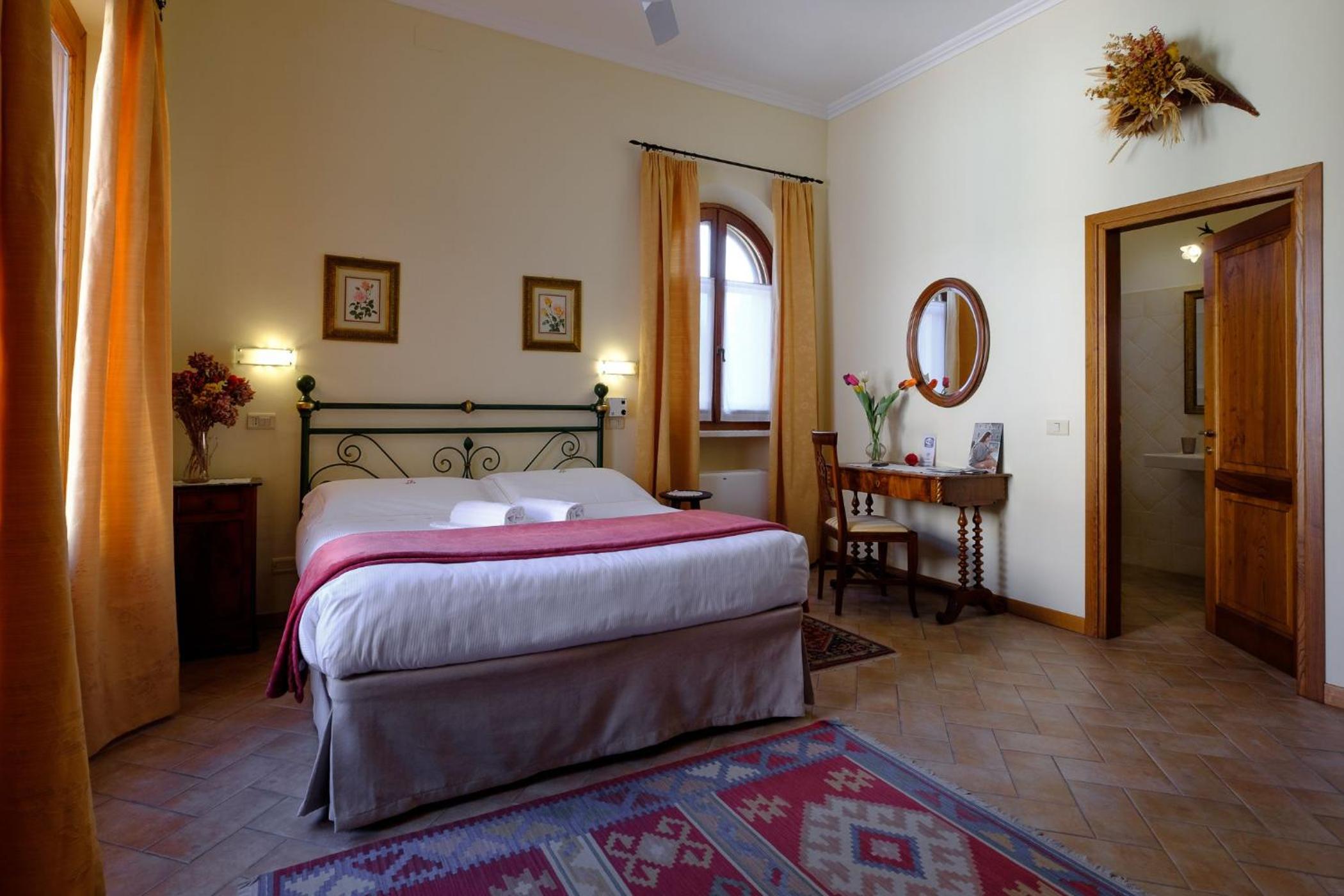 Double or Twin Room with Garden View - Photo 14