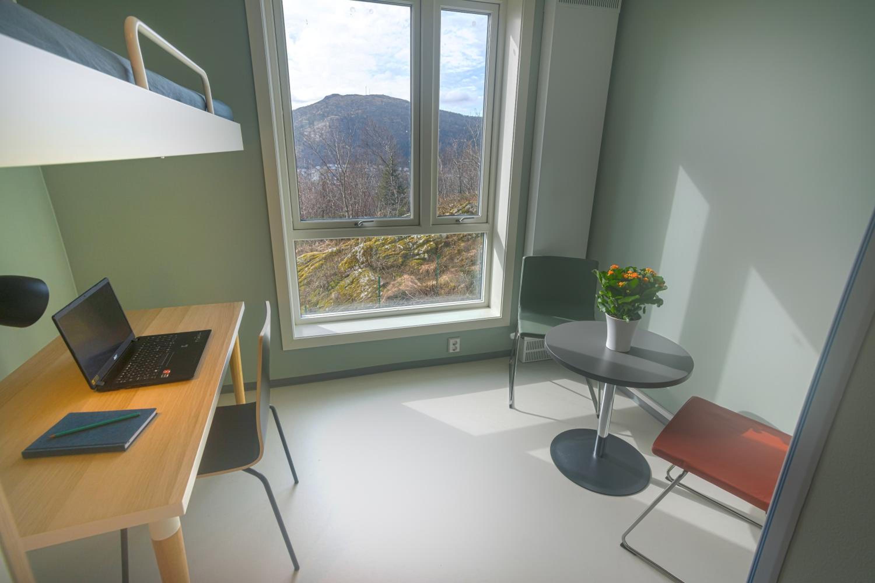 Triple Room with Private Bathroom photo 2