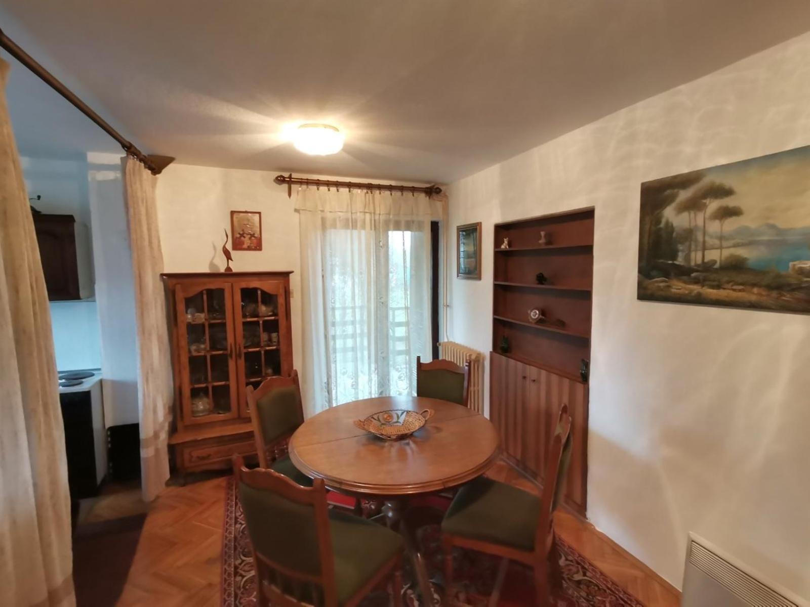 Two-Bedroom House photo 2
