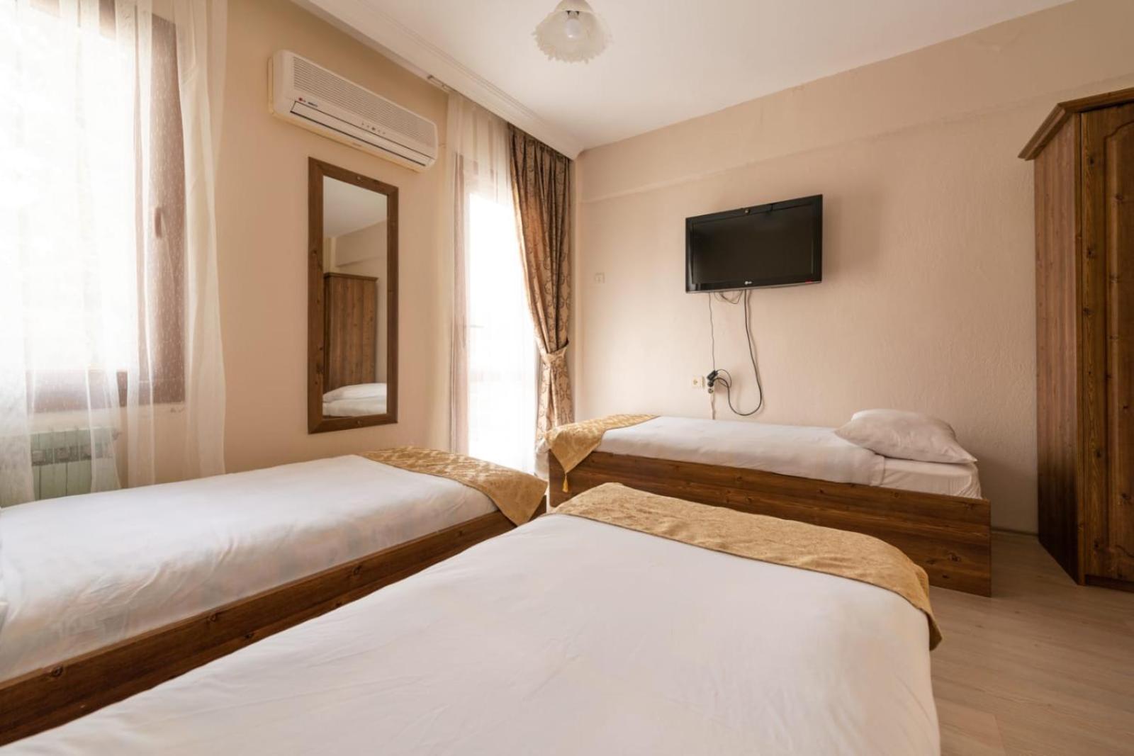 Standard Triple Room - Photo 1
