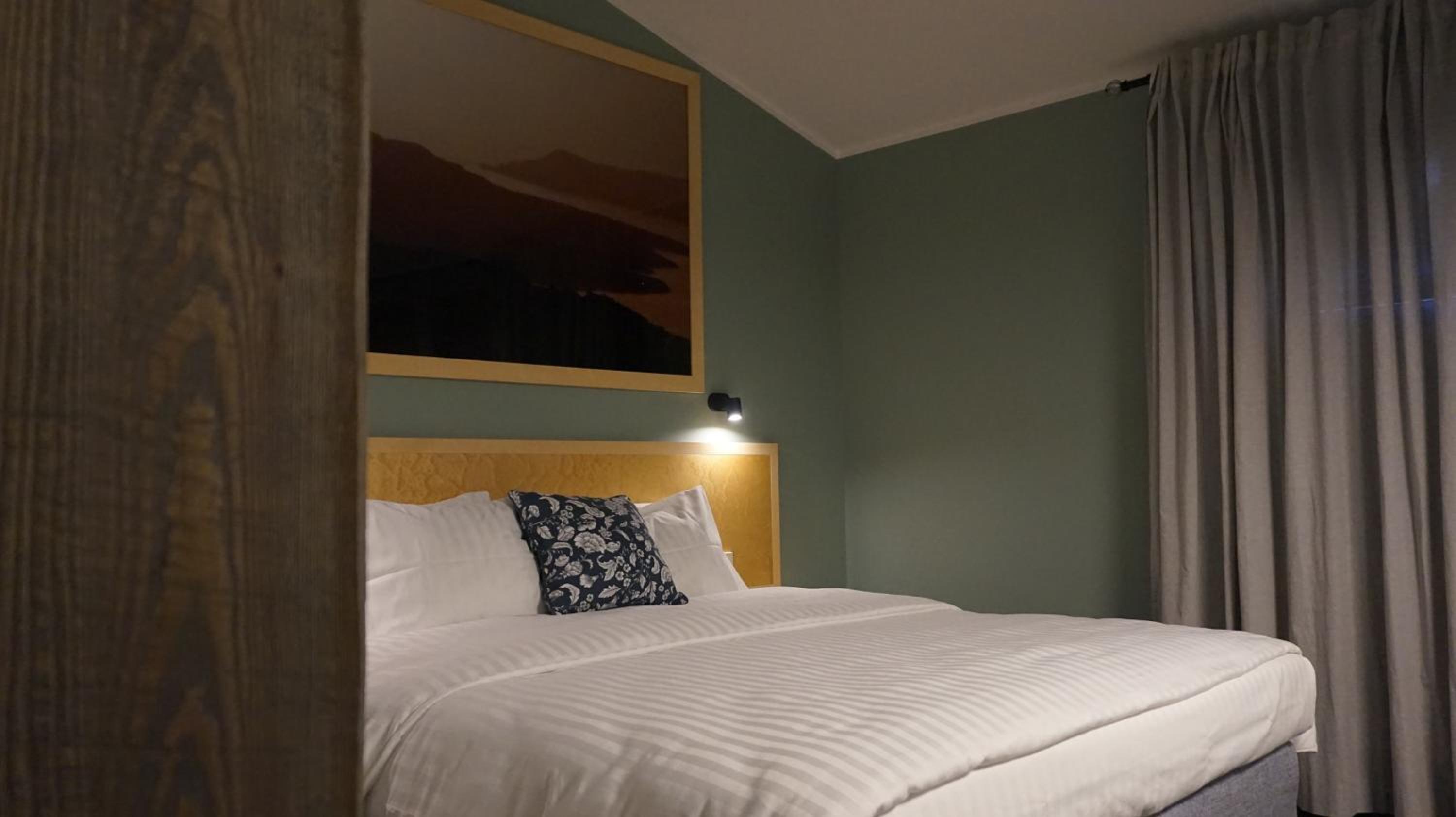 Large Comfort Double Room - Photo 10