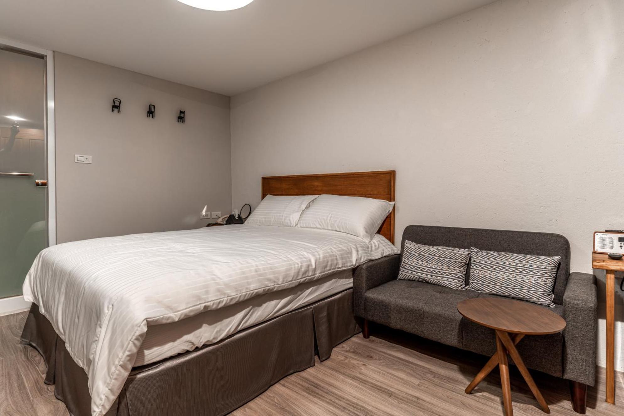 Double Room with Private Bathroom photo 1
