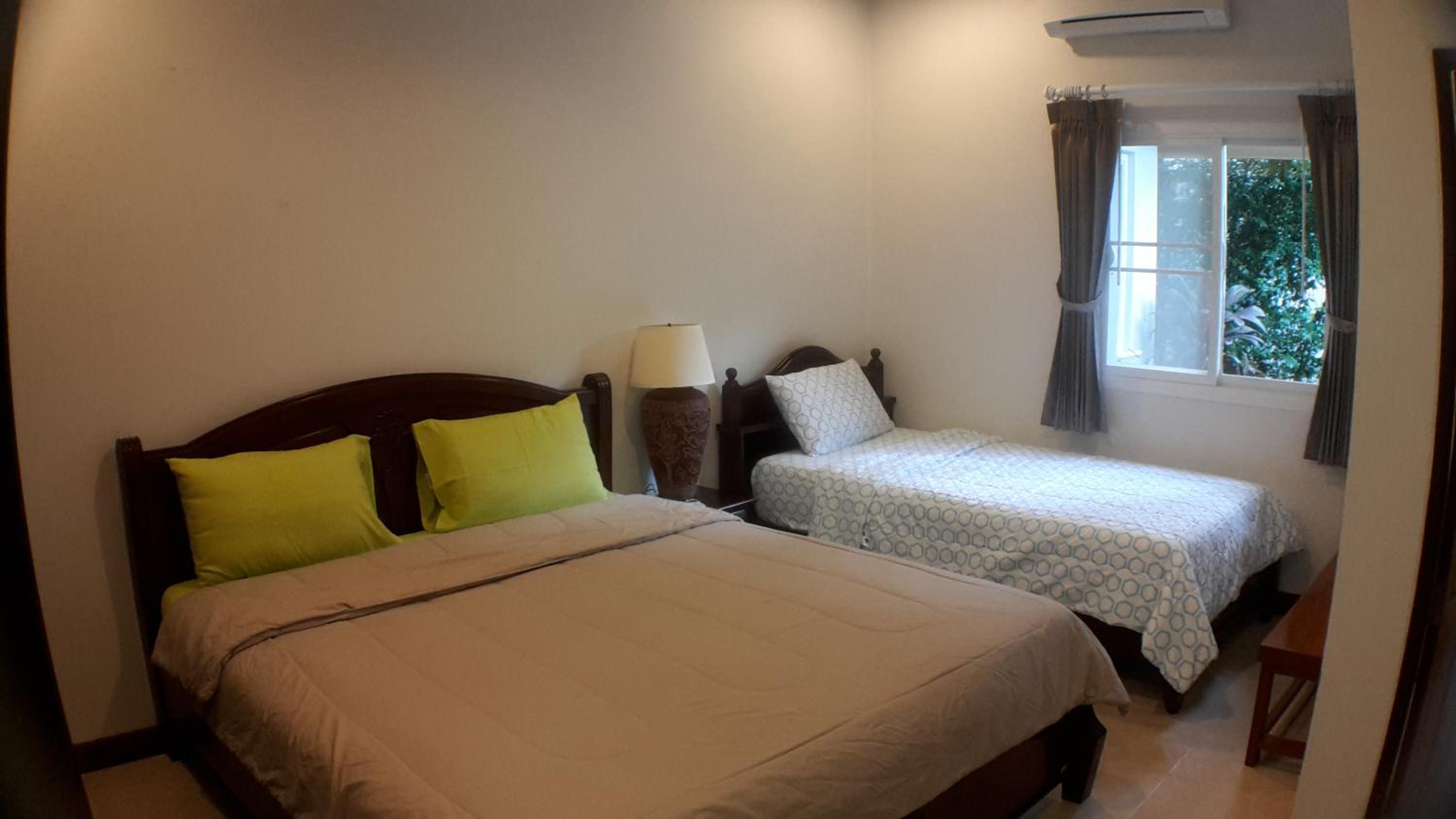 Three-Bedroom House - Photo 6