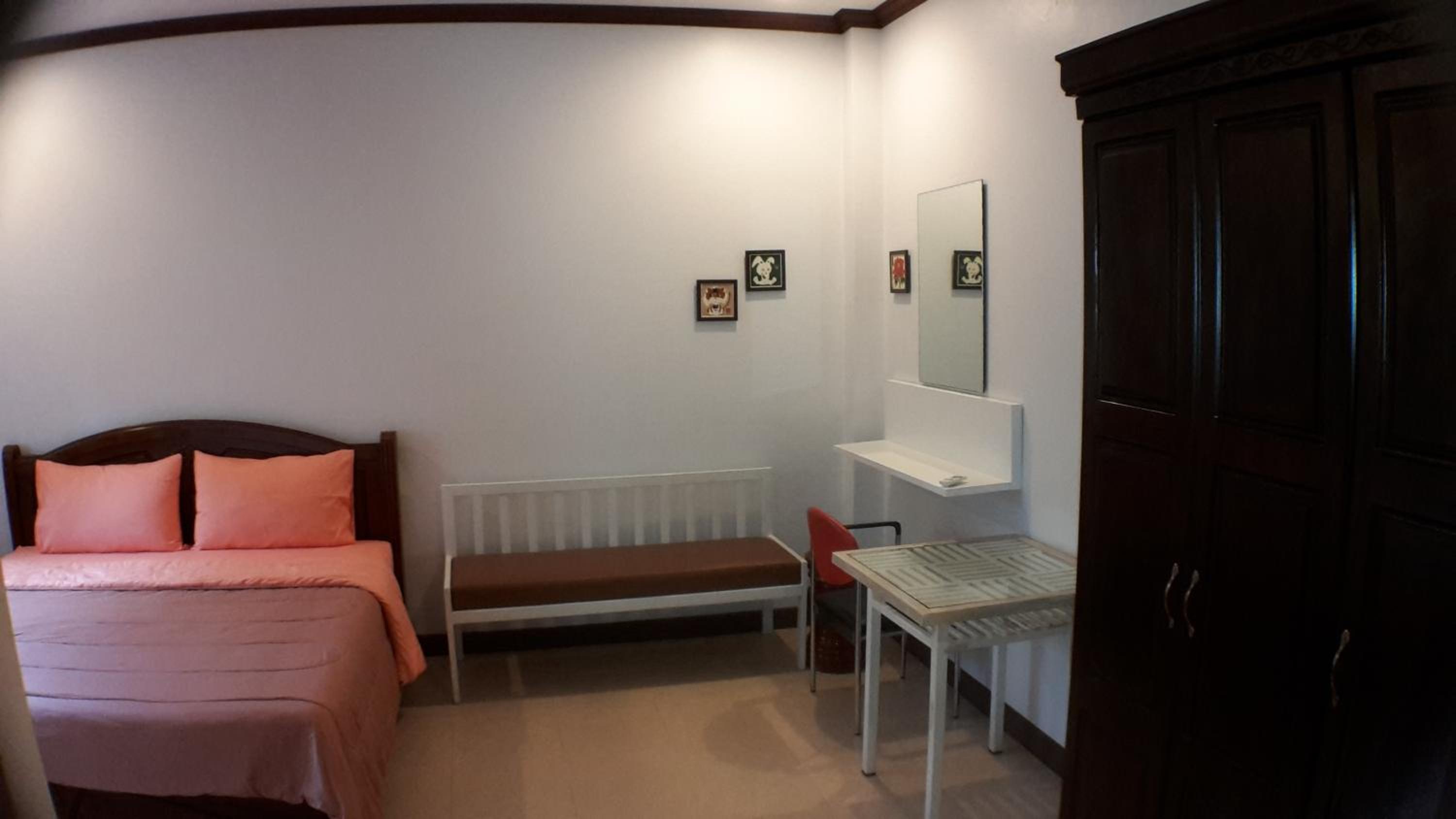 Three-Bedroom House - Photo 5