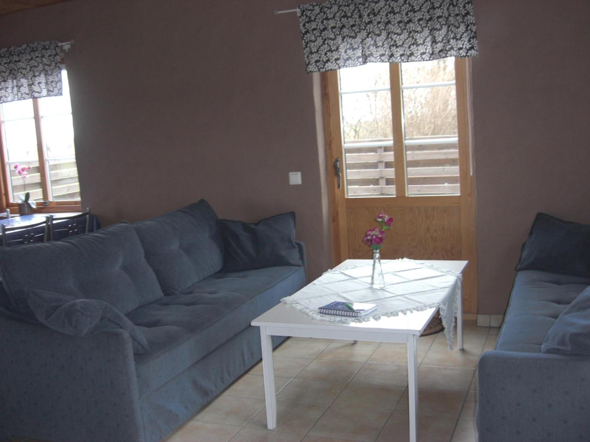 Family Two-Bedroom Apartment with View photo 2