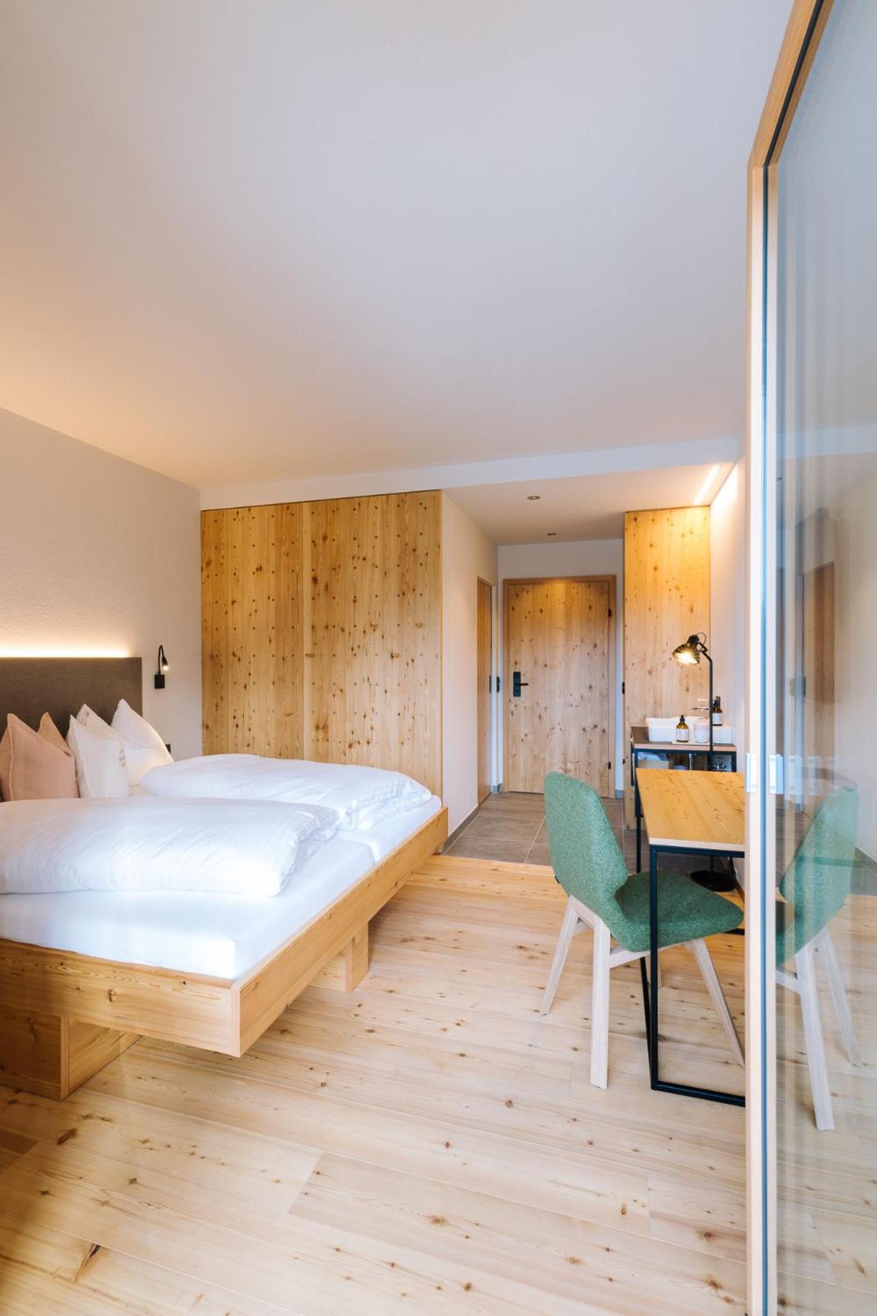 Small Double Room - Photo 1