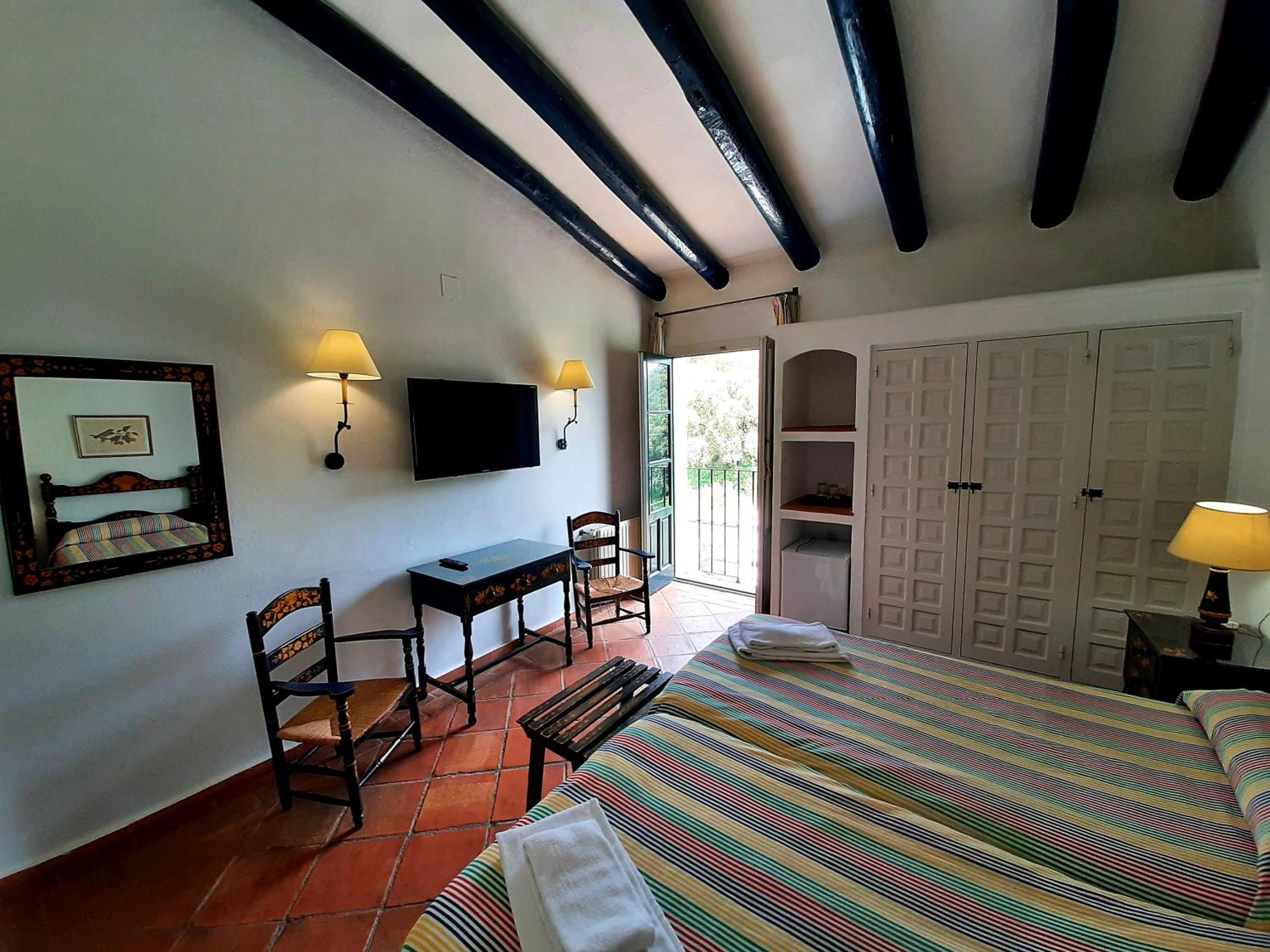 Double Room - Photo 23