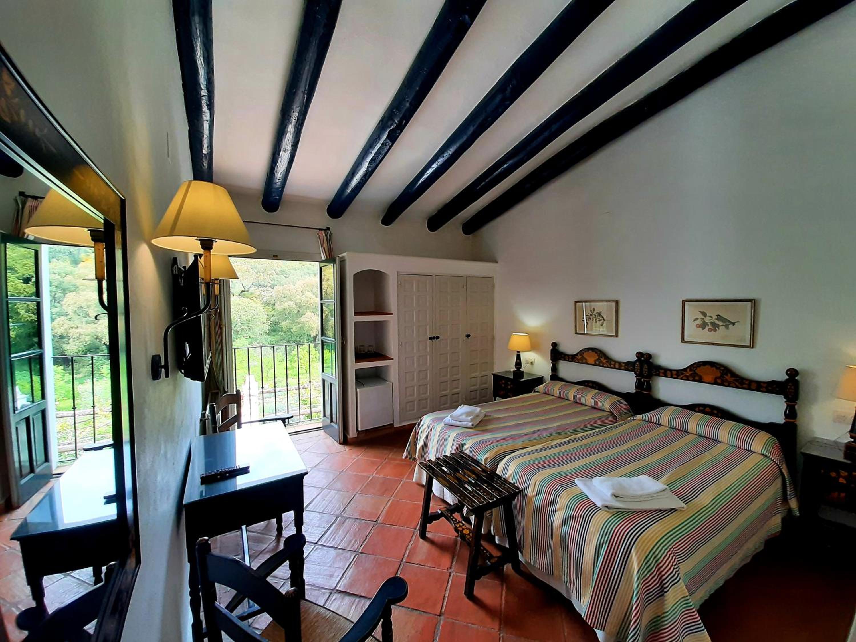 Double Room - Photo 3