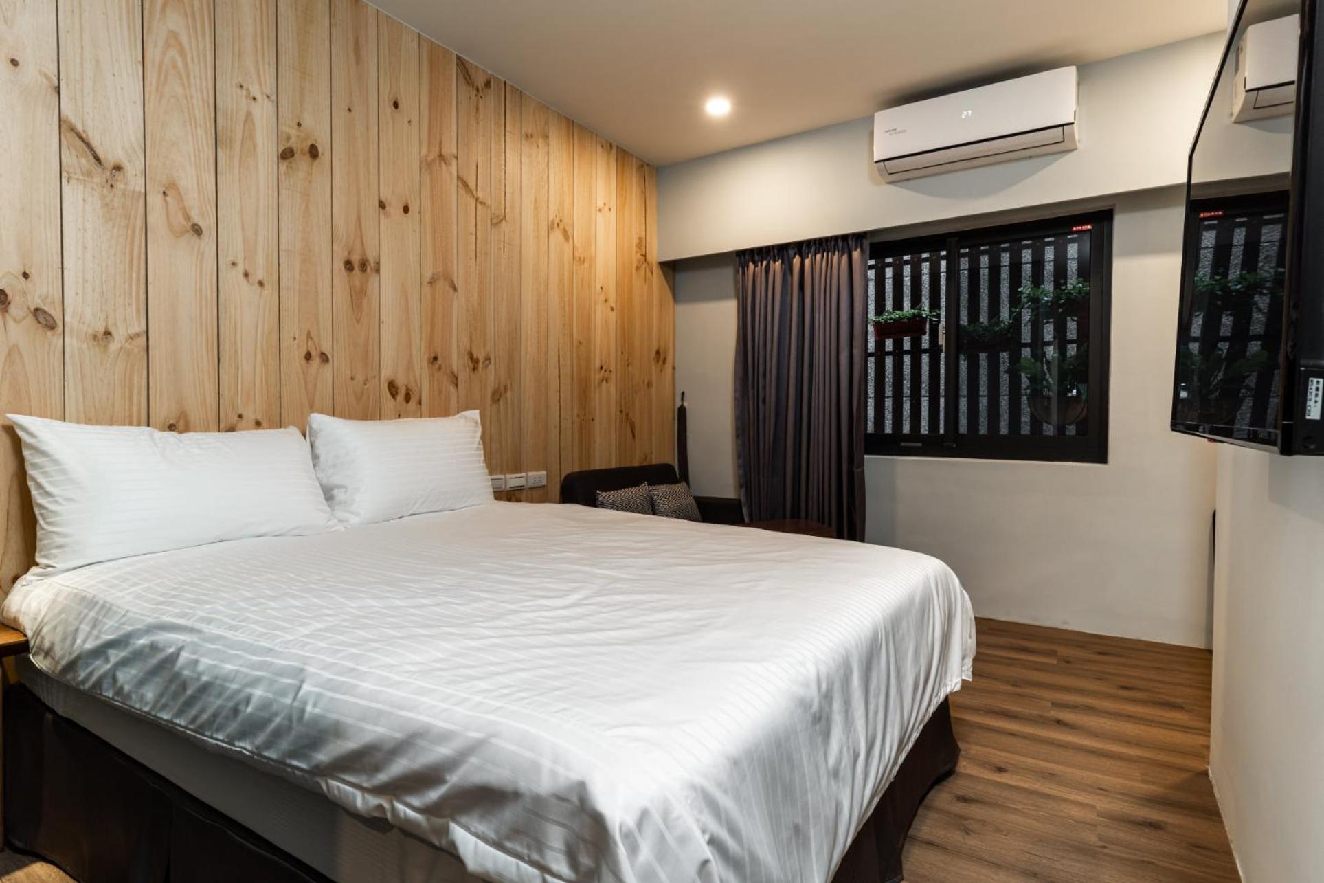 Double Room with Private Bathroom photo 1