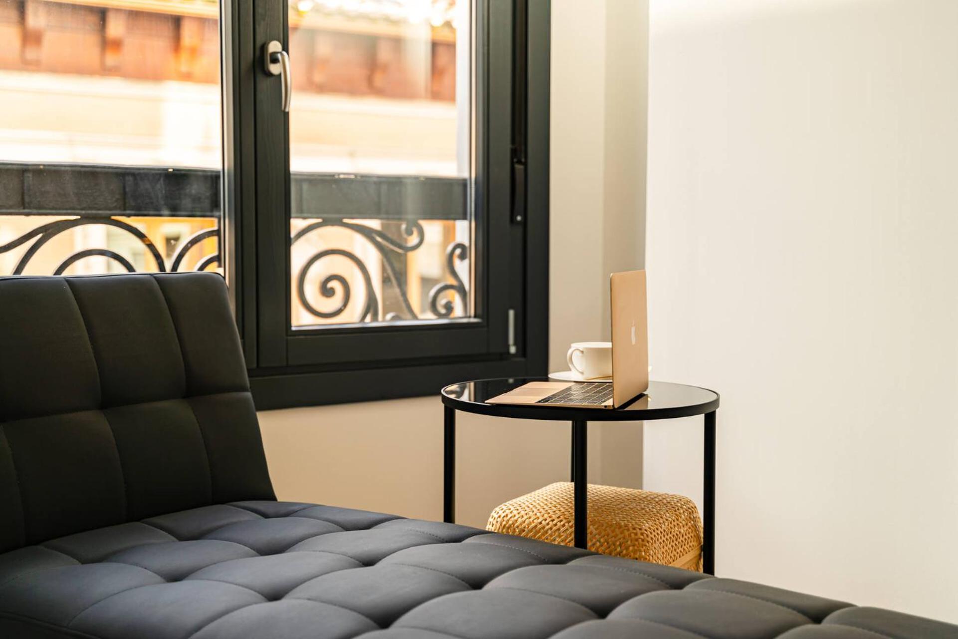 Two-Bedroom Apartment with View photo 3