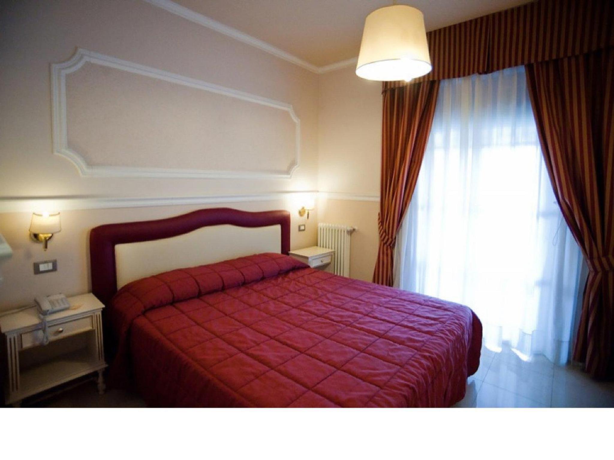 Superior Double or Twin Room - Photo 4