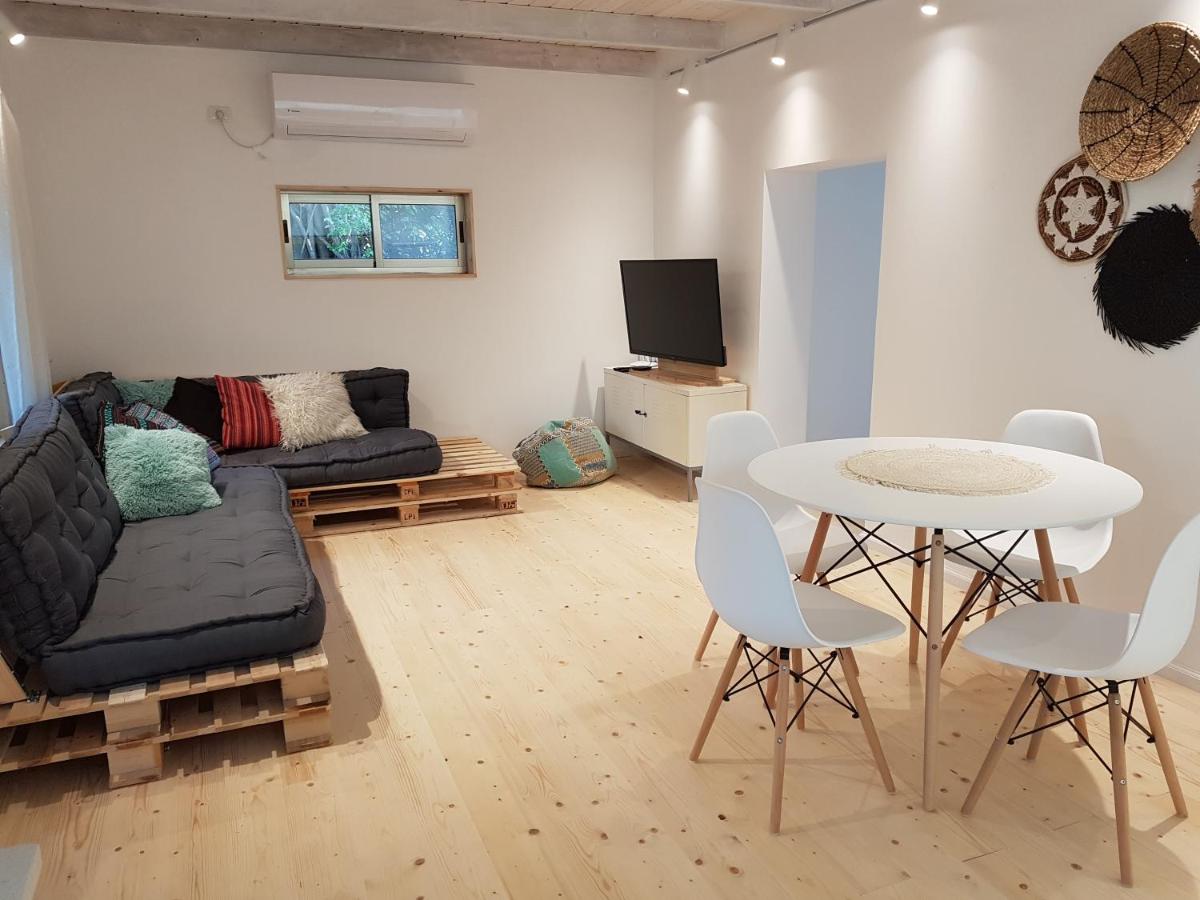 One-Bedroom House - Photo 13