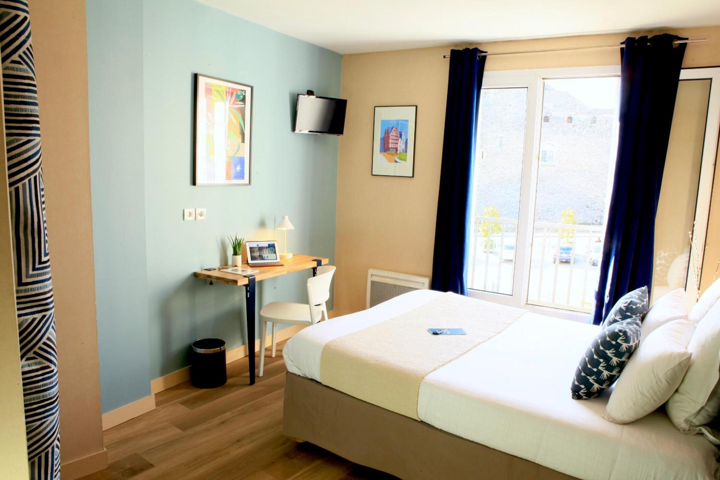 Classic Double Room with Castle View