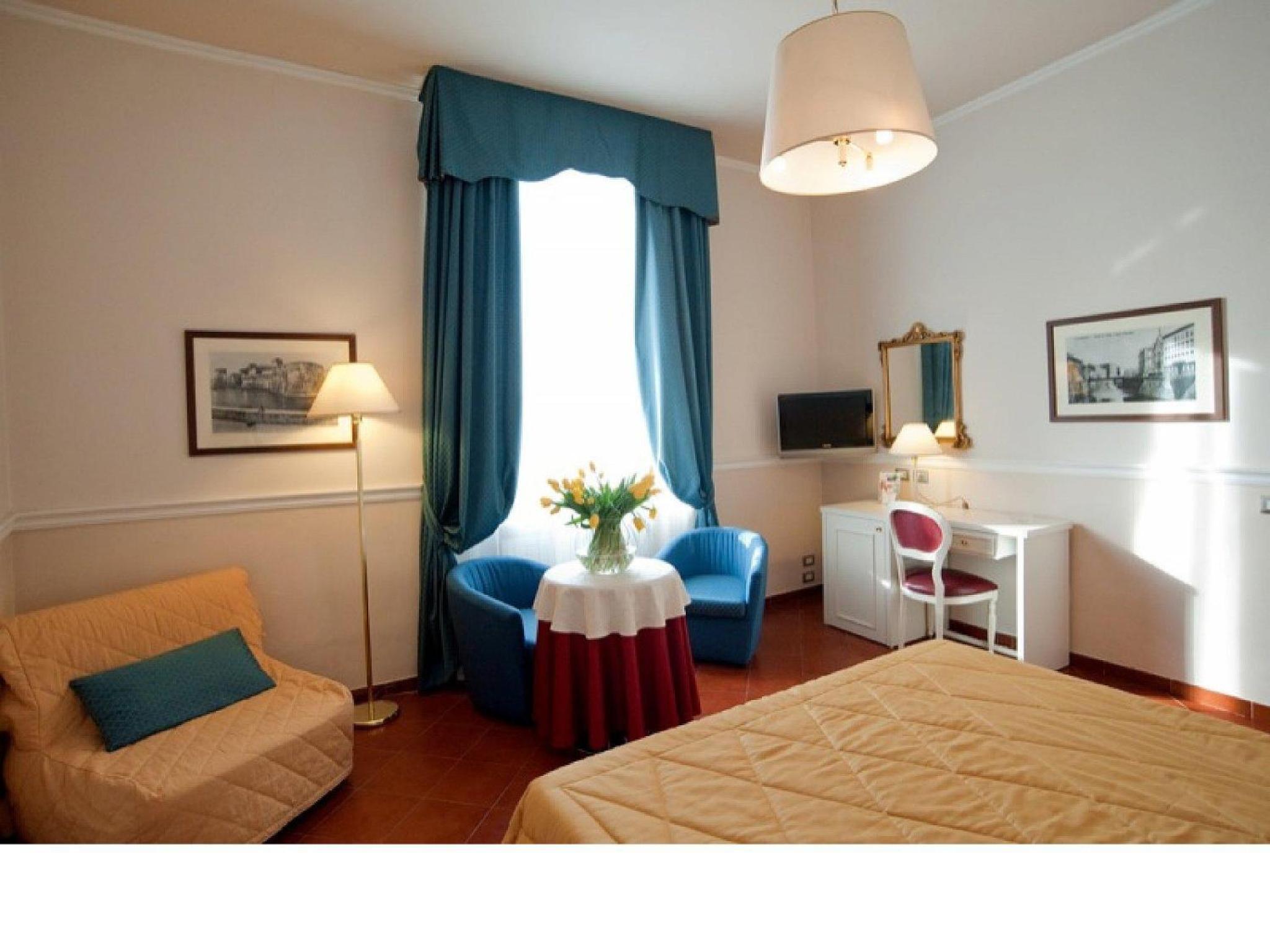 Deluxe Double or Twin Room - Photo 13
