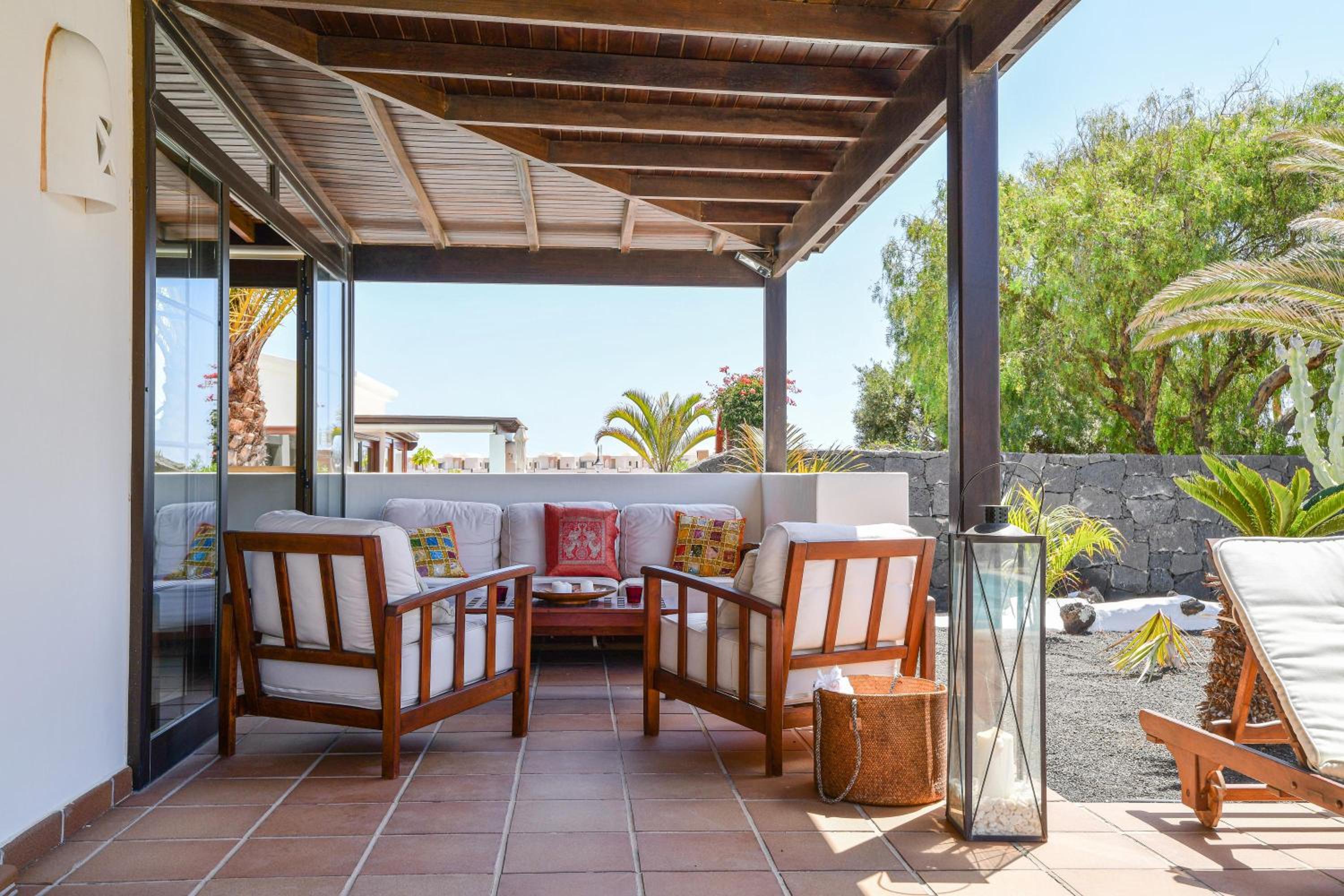 Villa with Sea View - Photo 5