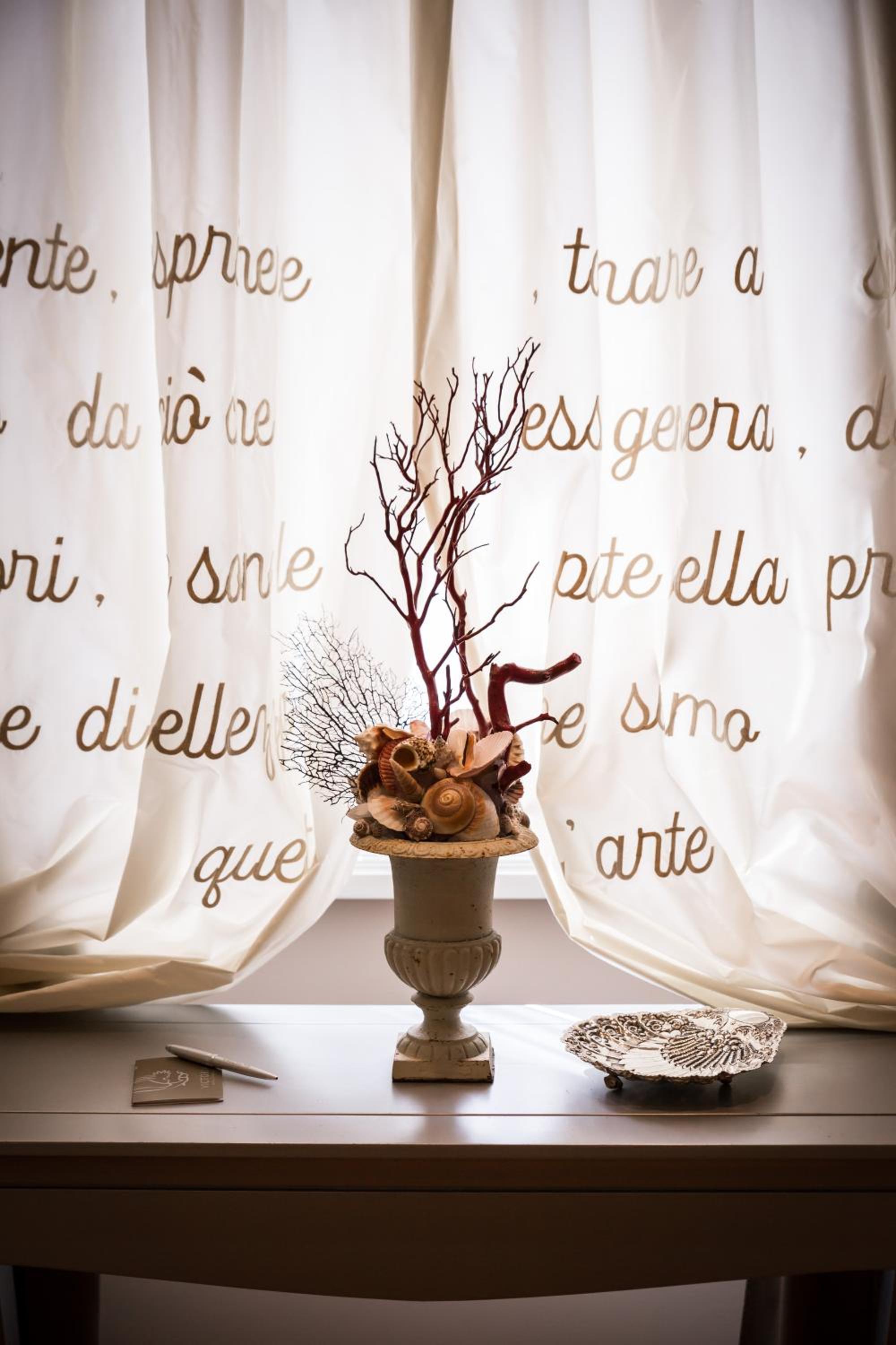 Suite - Photo 5