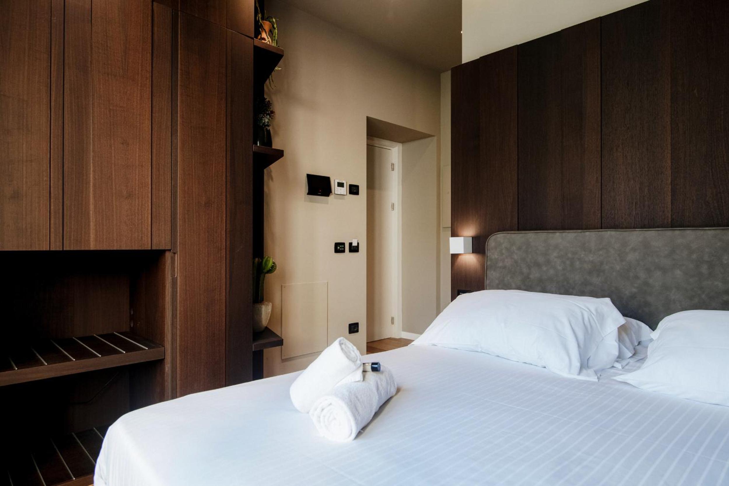 Deluxe King Room - Photo 61
