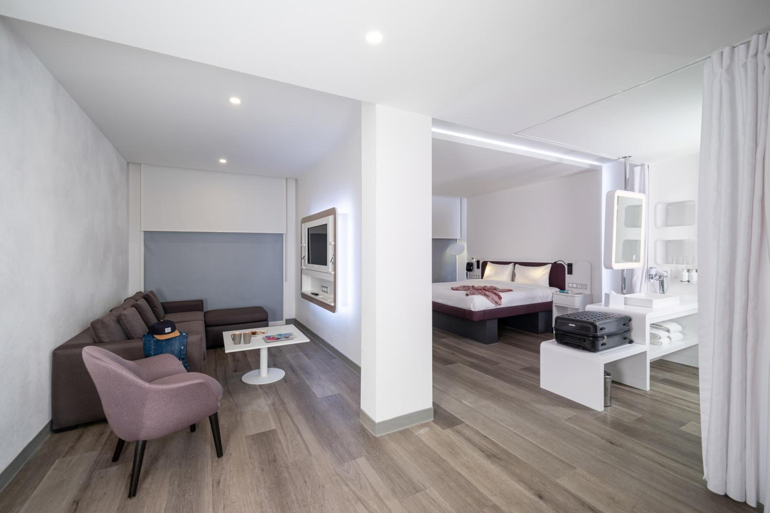First Class King Junior Suite photo 1