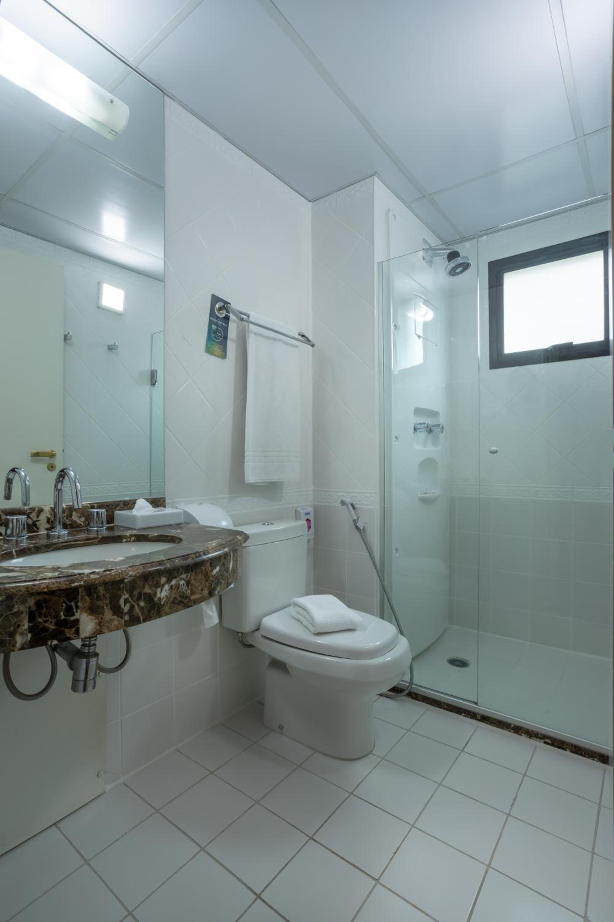 Standard Double Room thumbnail 6