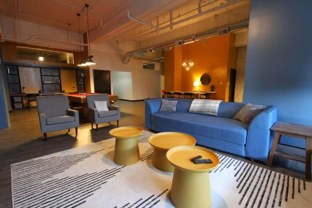 Three-Bedroom Apartment - Photo 6