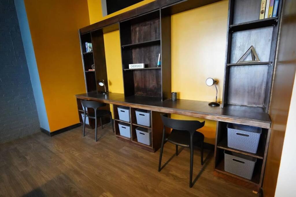 Three-Bedroom Apartment - Photo 23