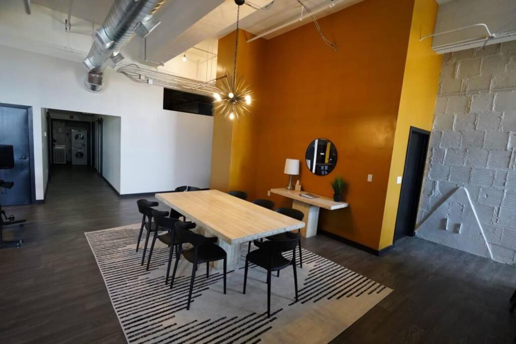 Three-Bedroom Apartment - Photo 14