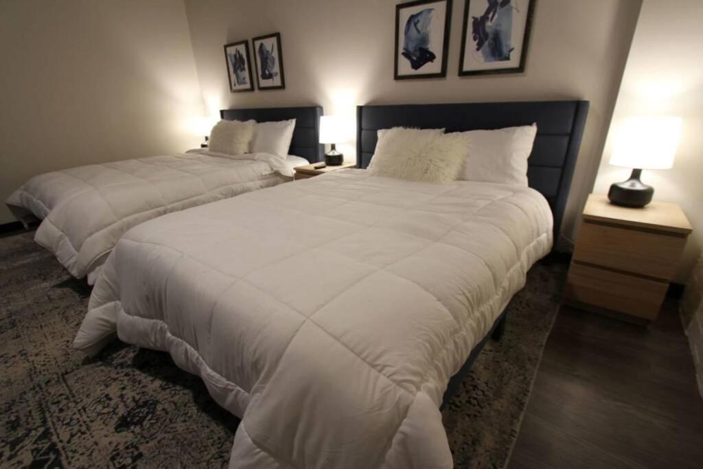Three-Bedroom Apartment - Photo 28