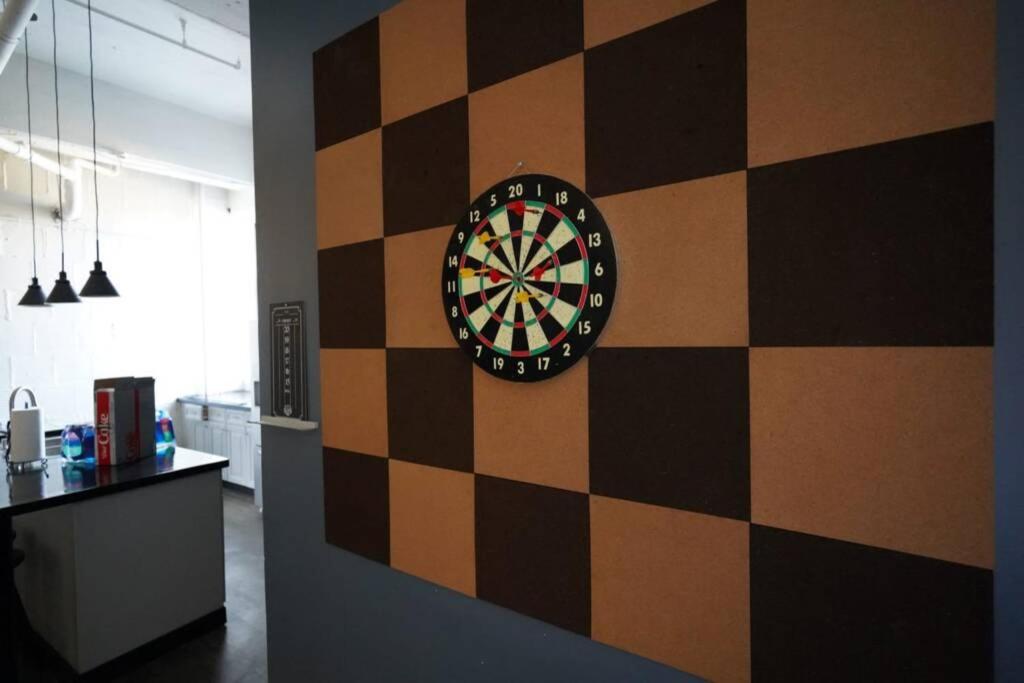 Three-Bedroom Apartment - Photo 32