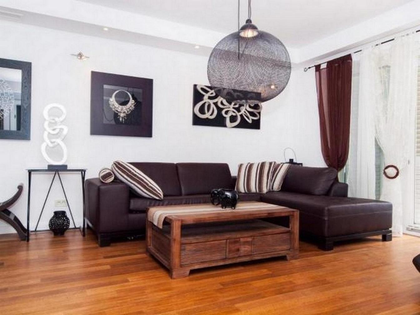 Superior Three-Bedroom Apartment With Balcony