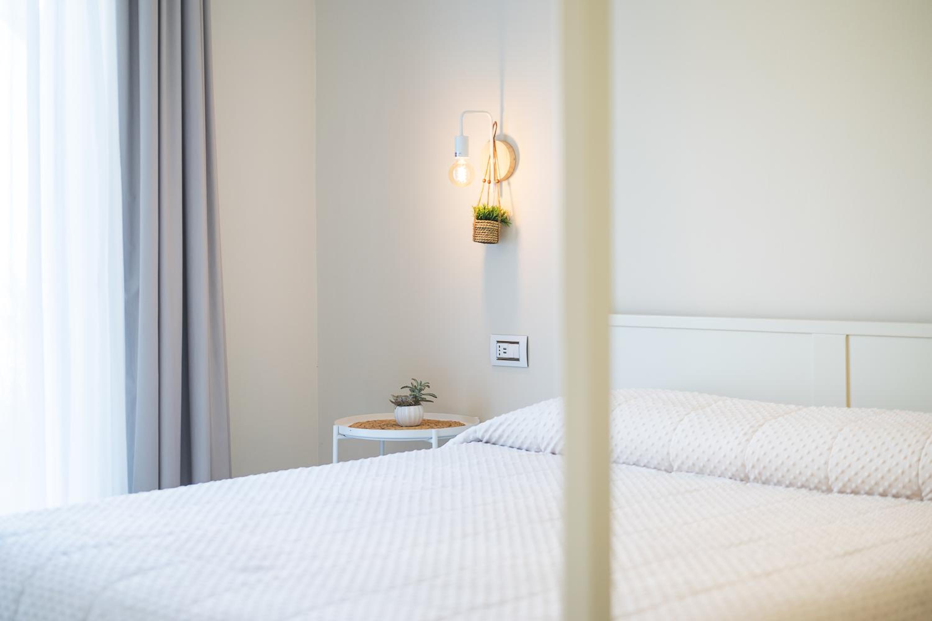 Double Room with Private Bathroom - Photo 3