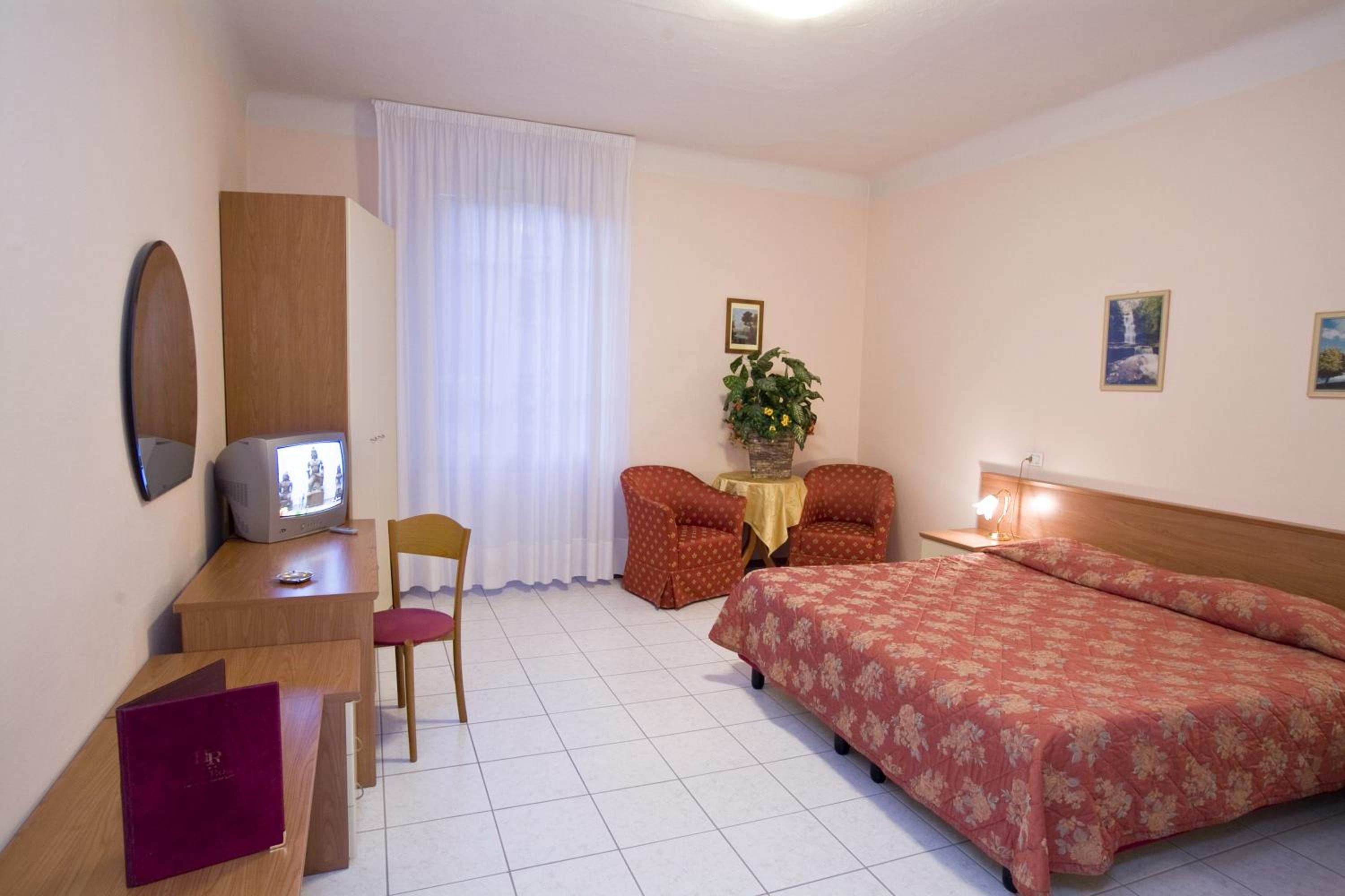 Quadruple Room photo 2