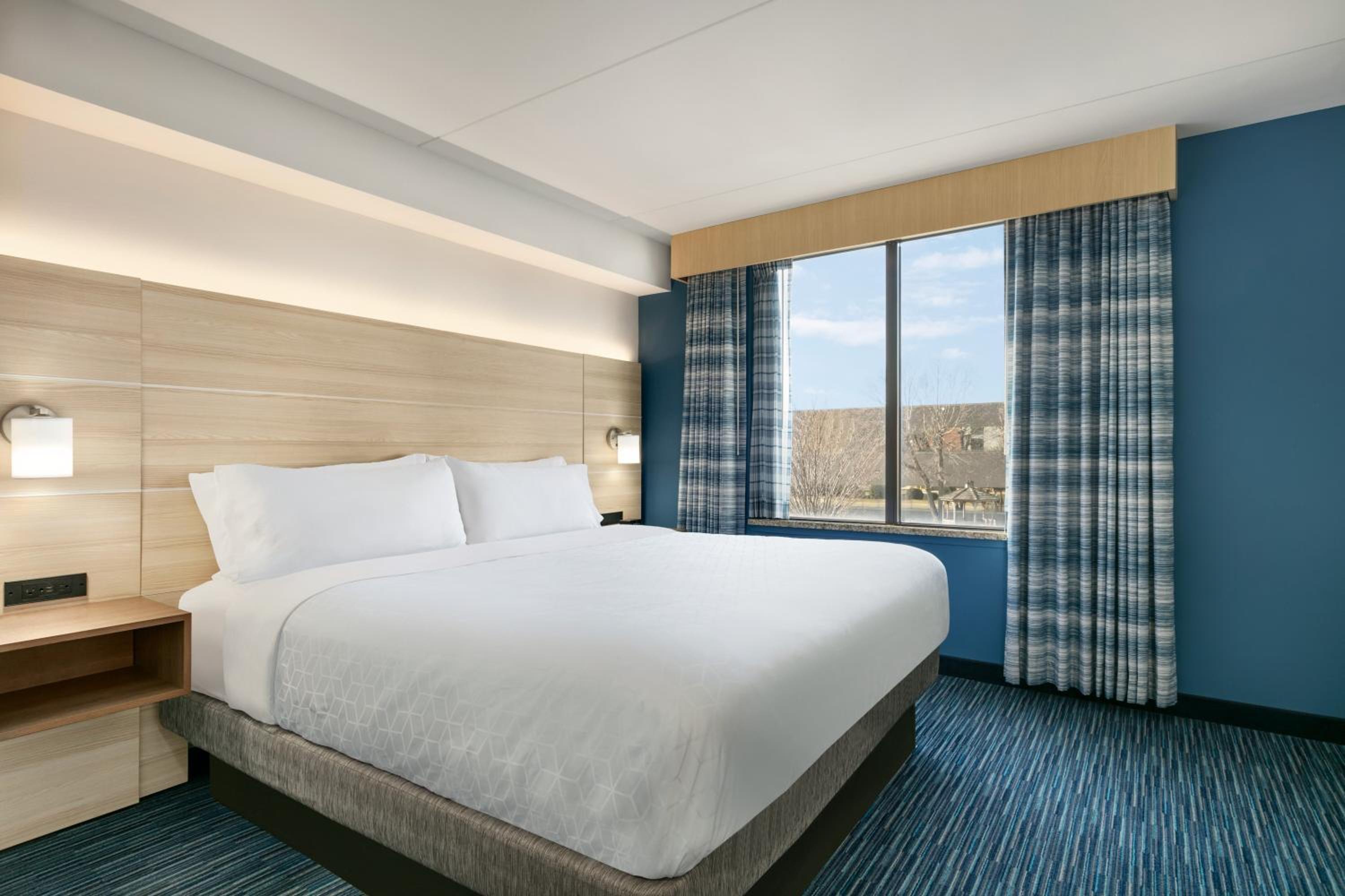 King Suite - Photo 23