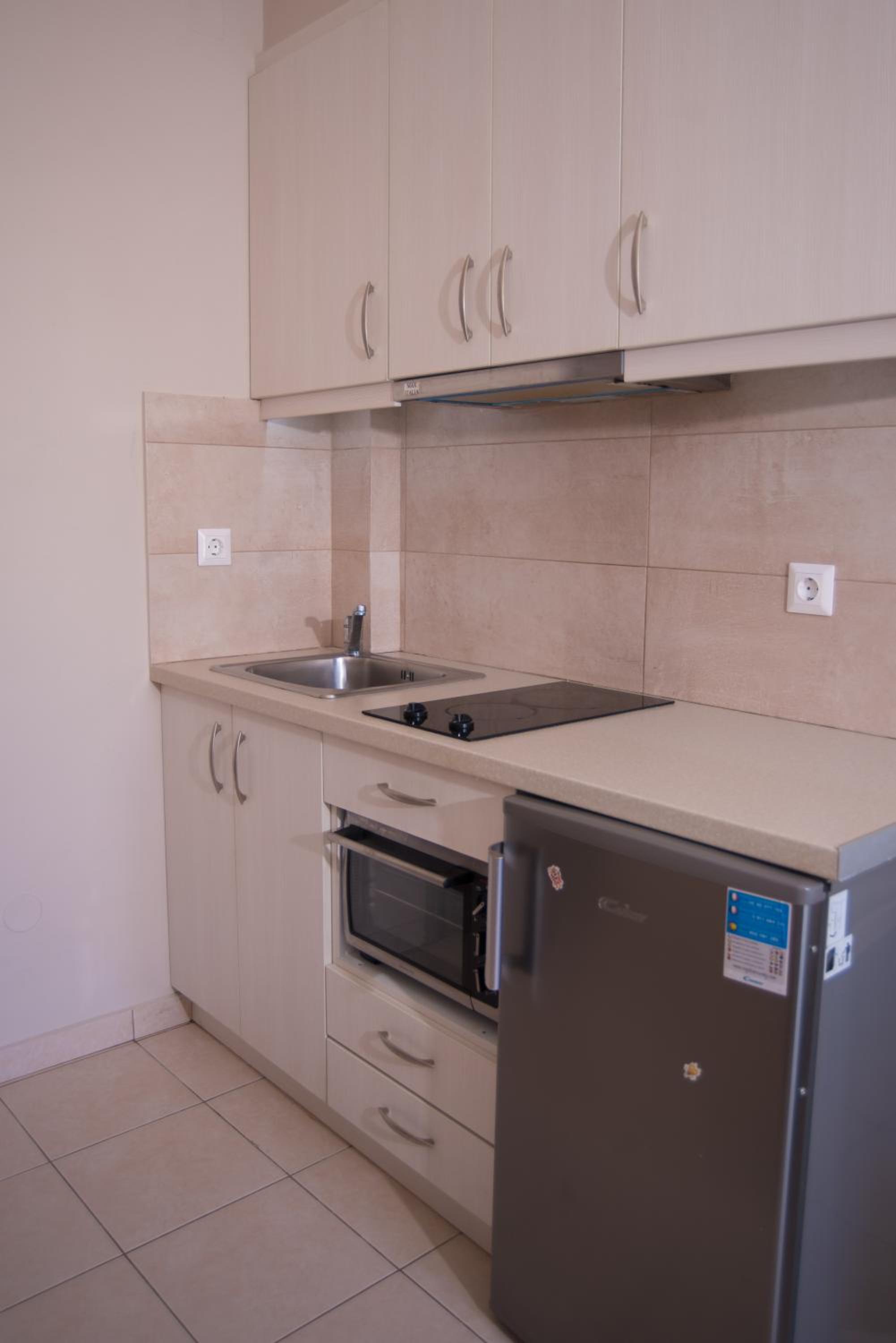Small Double Room - Photo 7