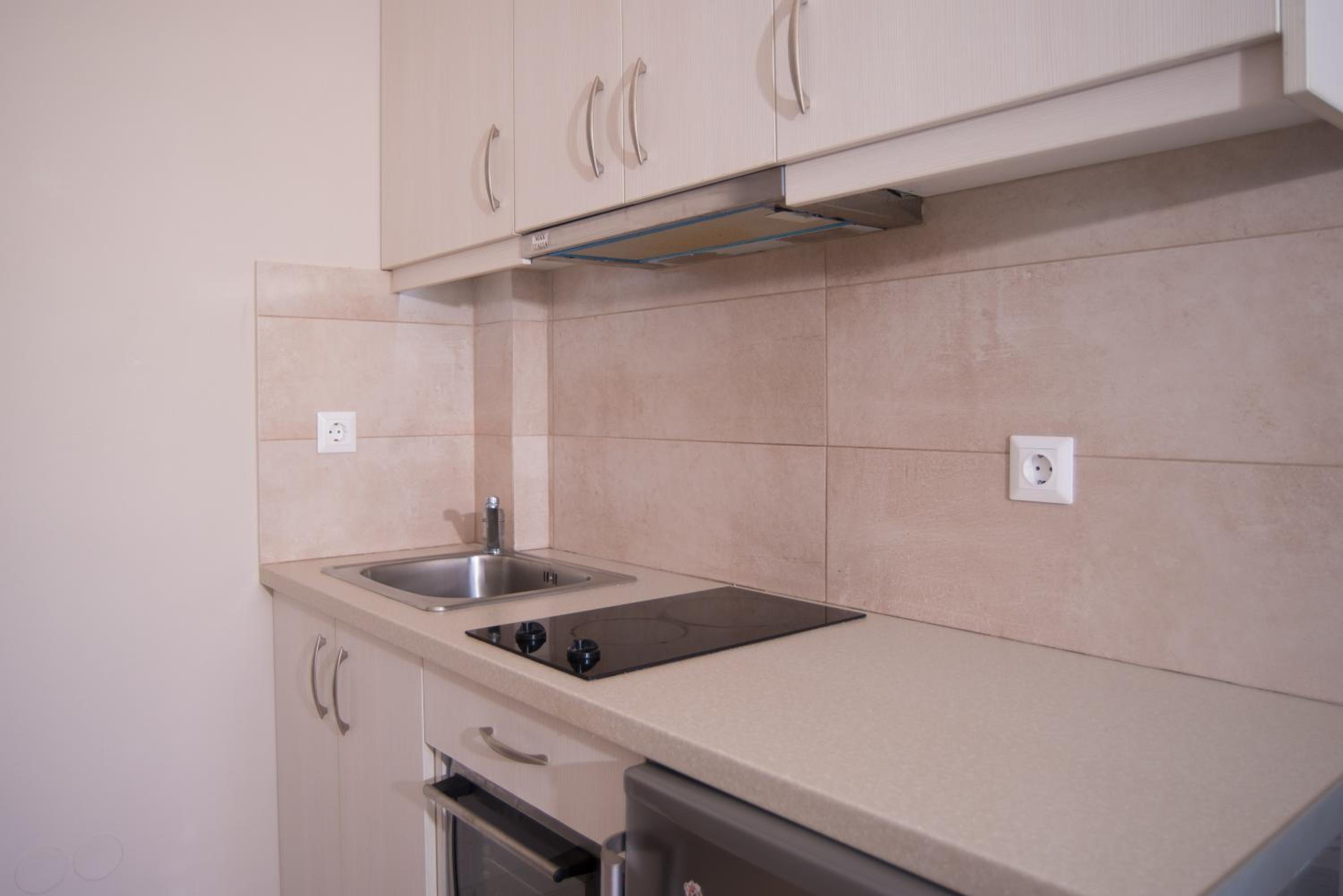 Small Double Room - Photo 2