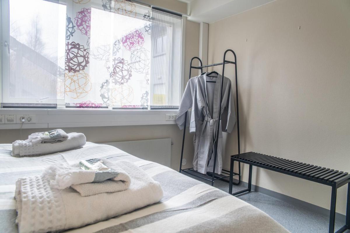 Double Room with Shared Bathroom photo 3