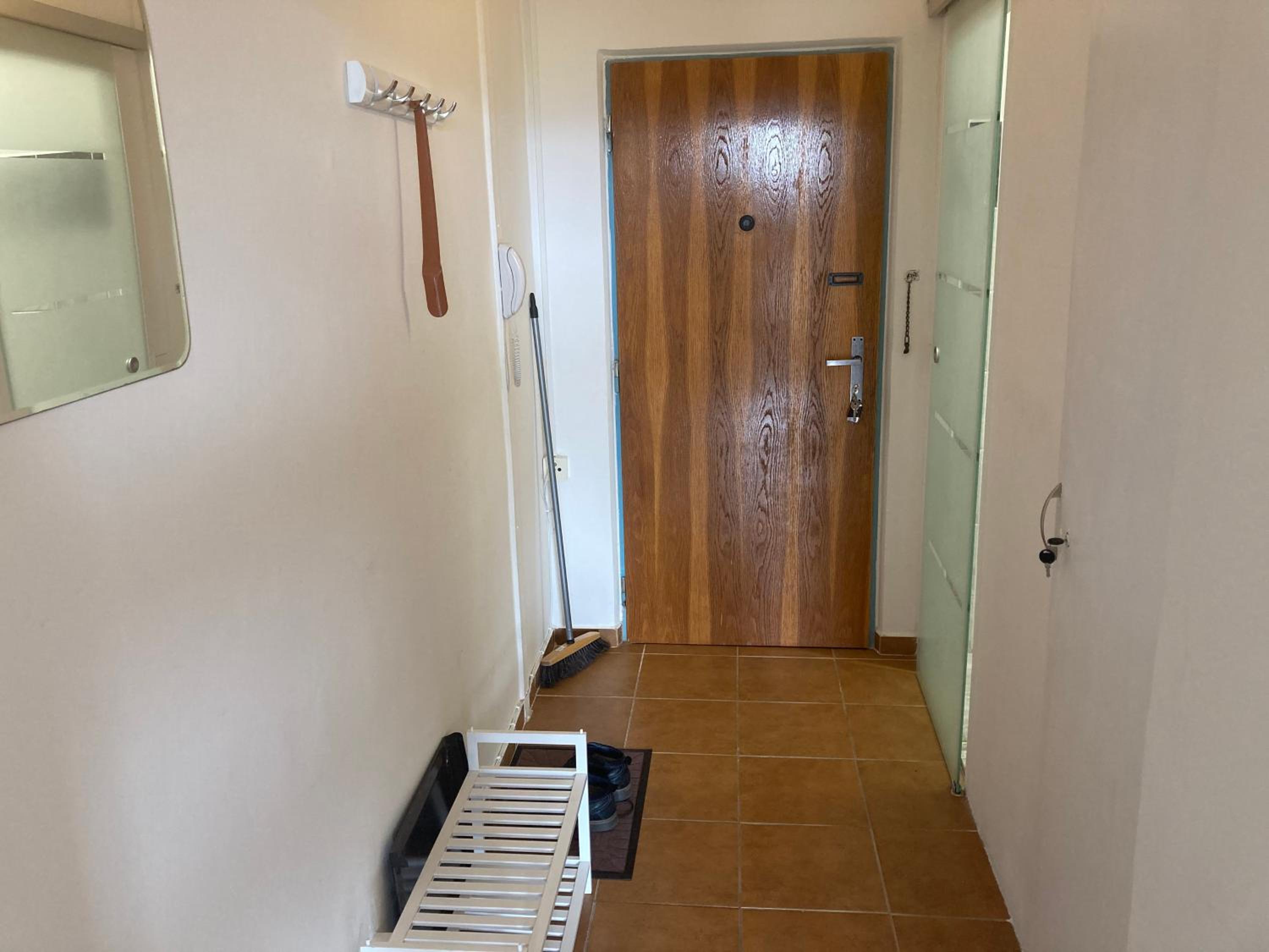 One-Bedroom Apartment - Photo 10