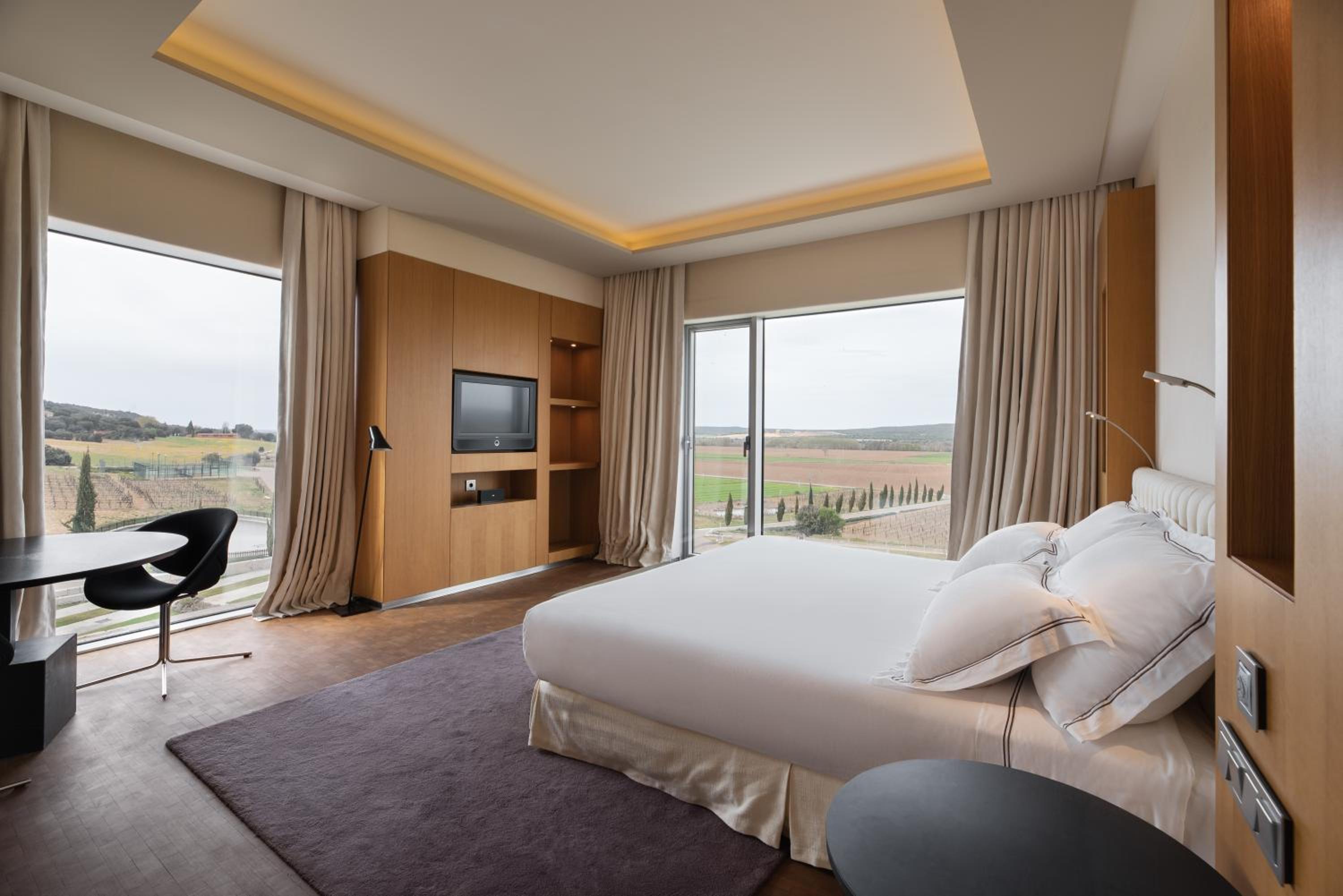 Royal Suite Premium - Photo 5