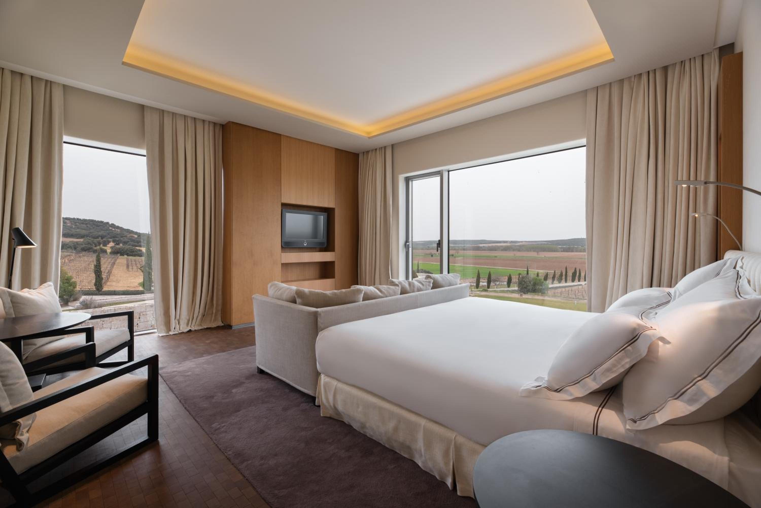 Deluxe Double Room - Photo 1