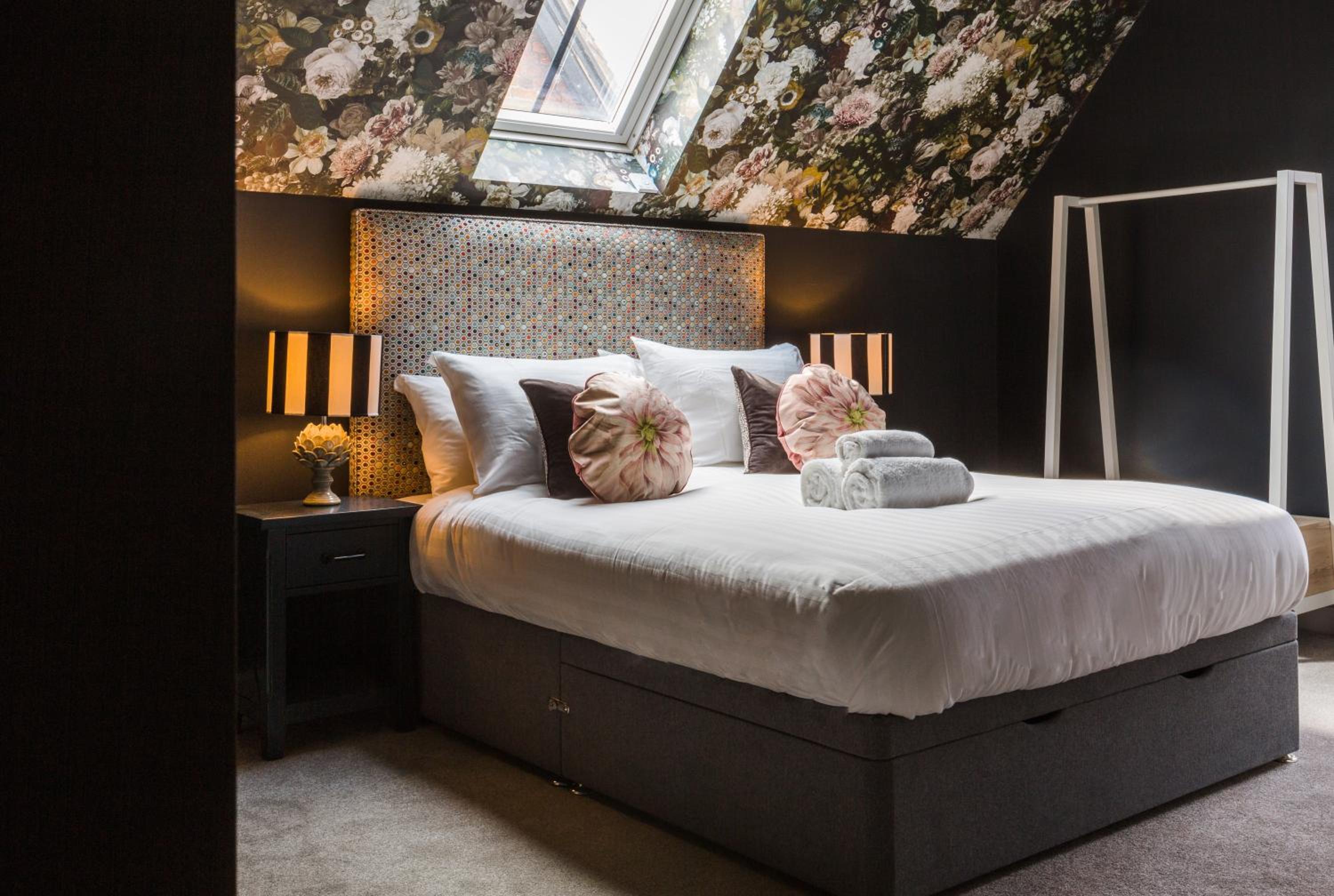 Deluxe Family Suite