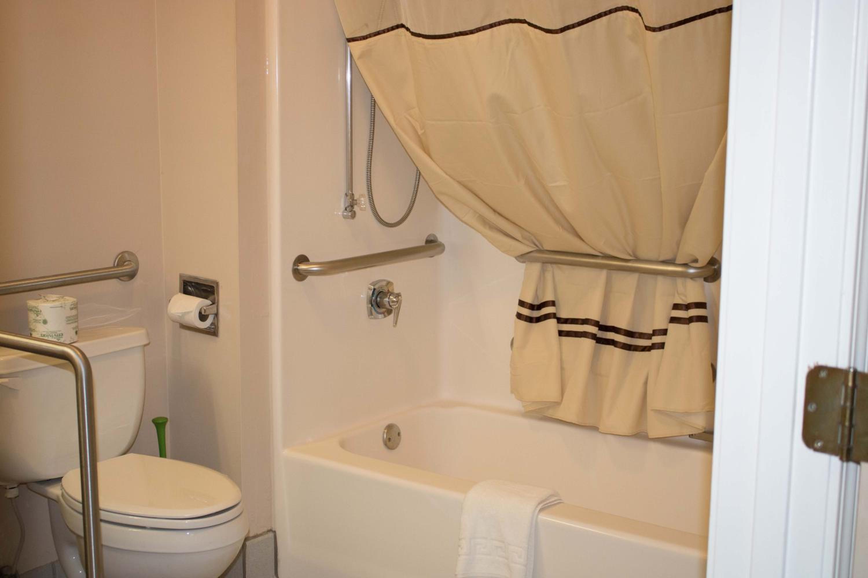 King Room - Disability Access - Photo 2