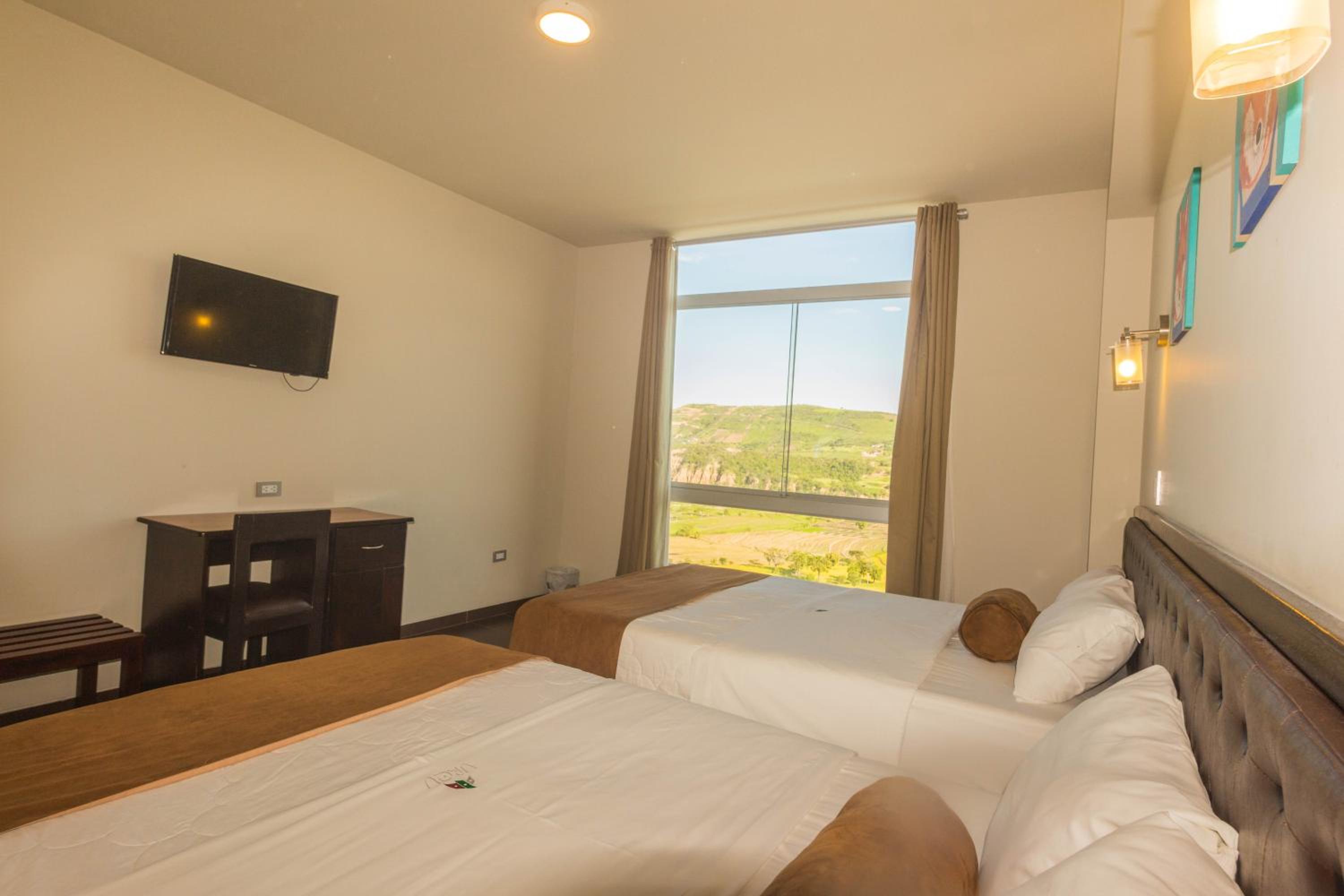 Deluxe Junior Suite photo 3