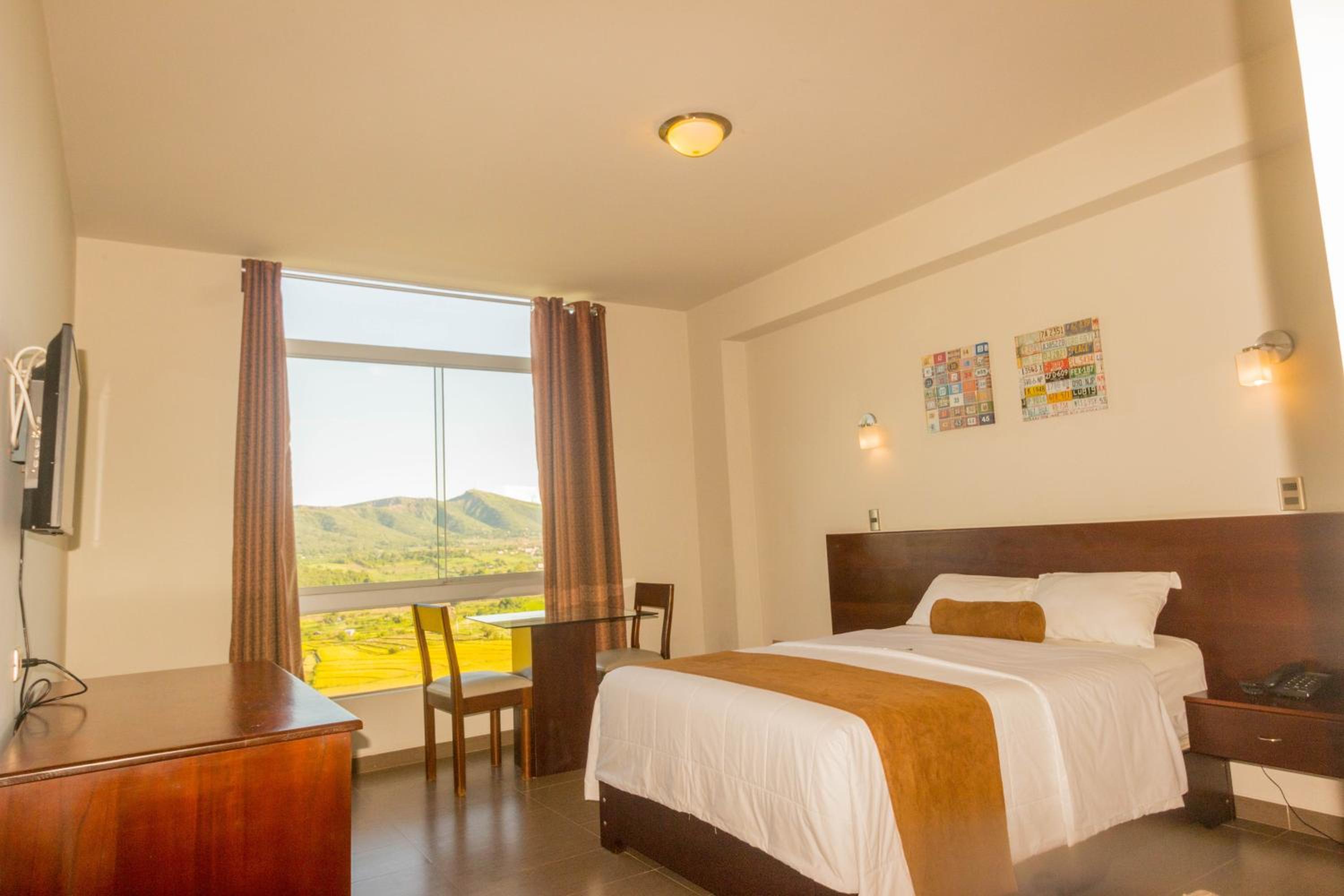 Junior Suite with Pool View photo 1