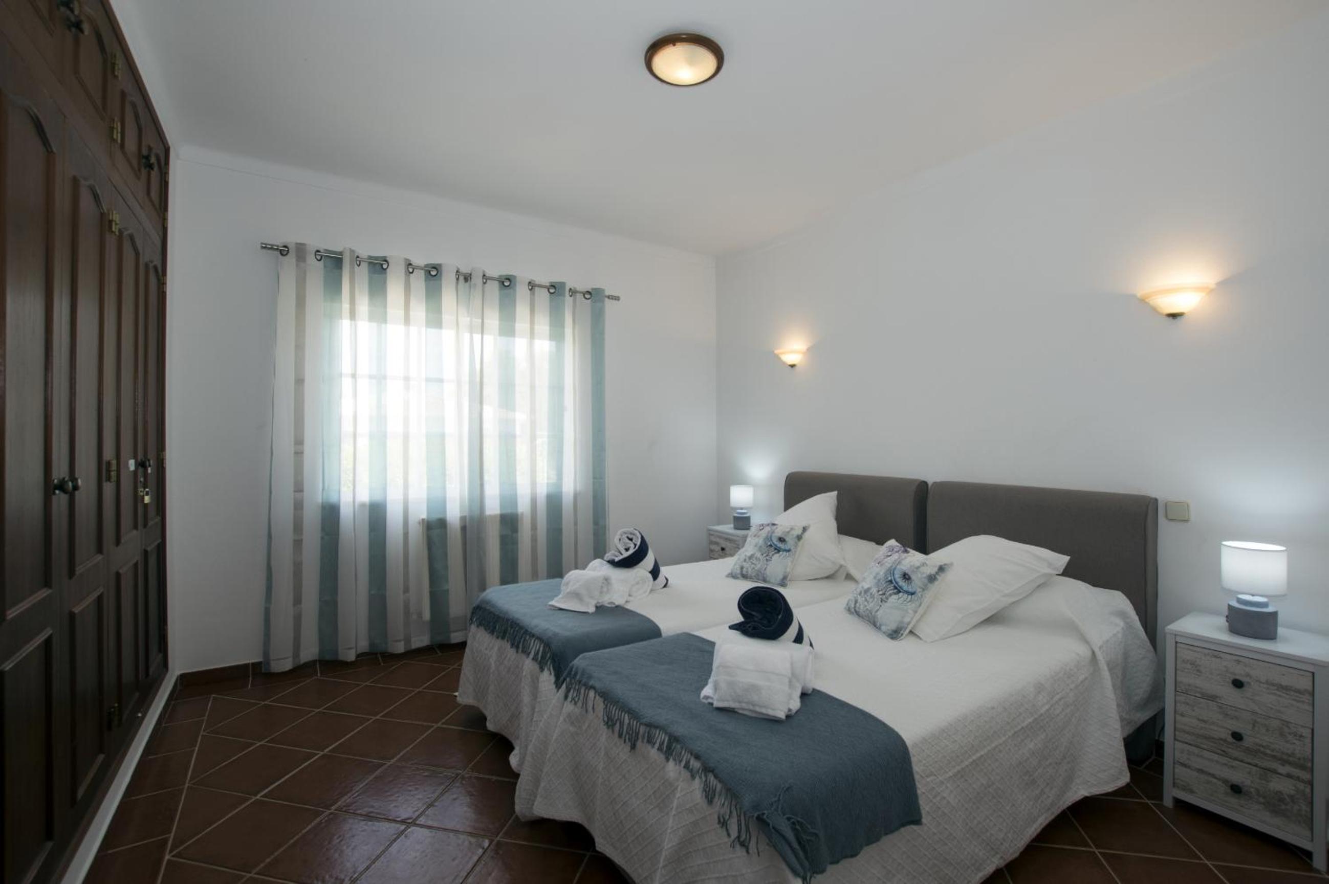 Detached Three-Bedroom Villa with Air-Conditioning and Private Pool photo 3