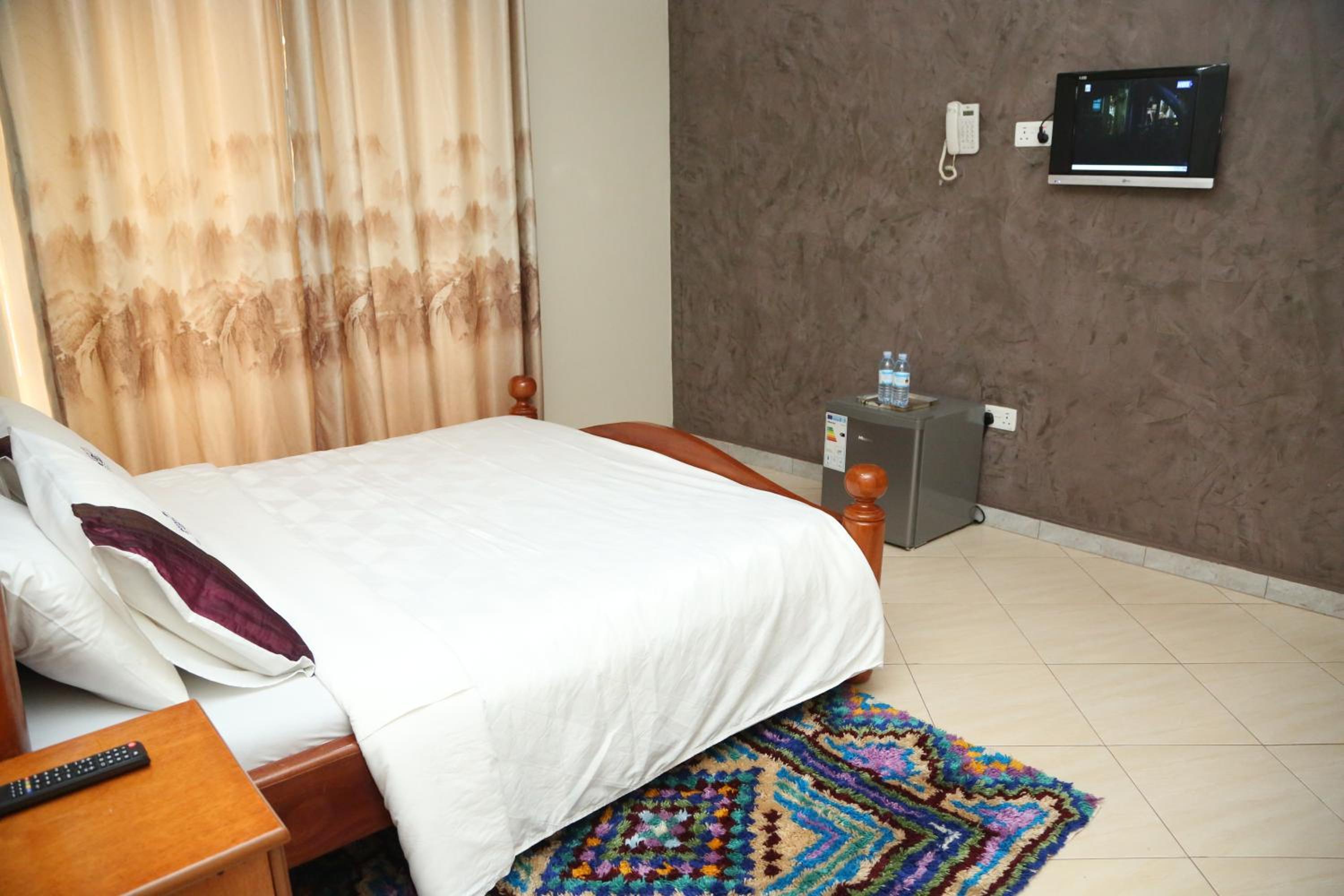 Deluxe Double Room with Balcony photo 1
