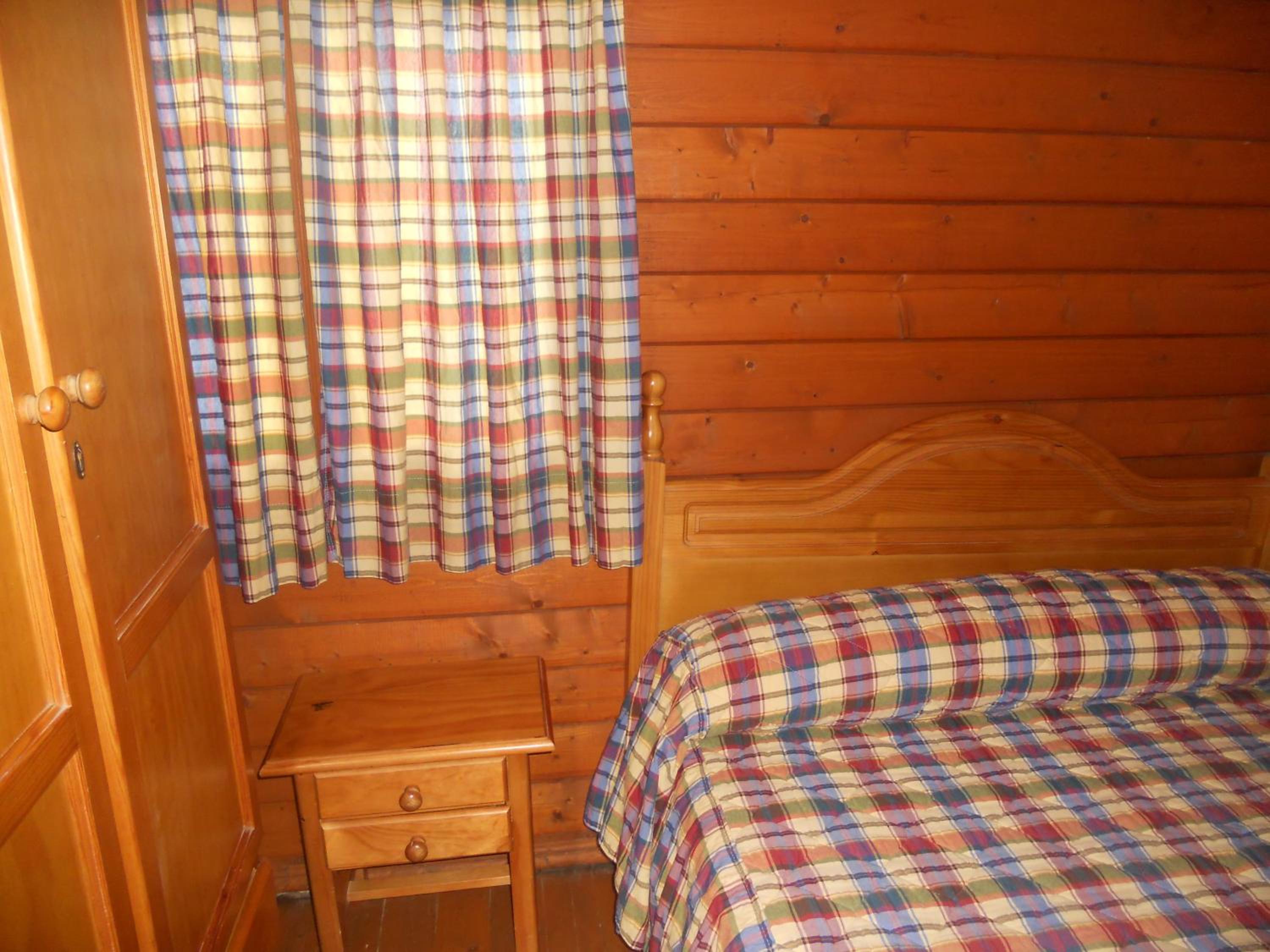 Bungalow de dos habitaciones para 4 adultos con cocina