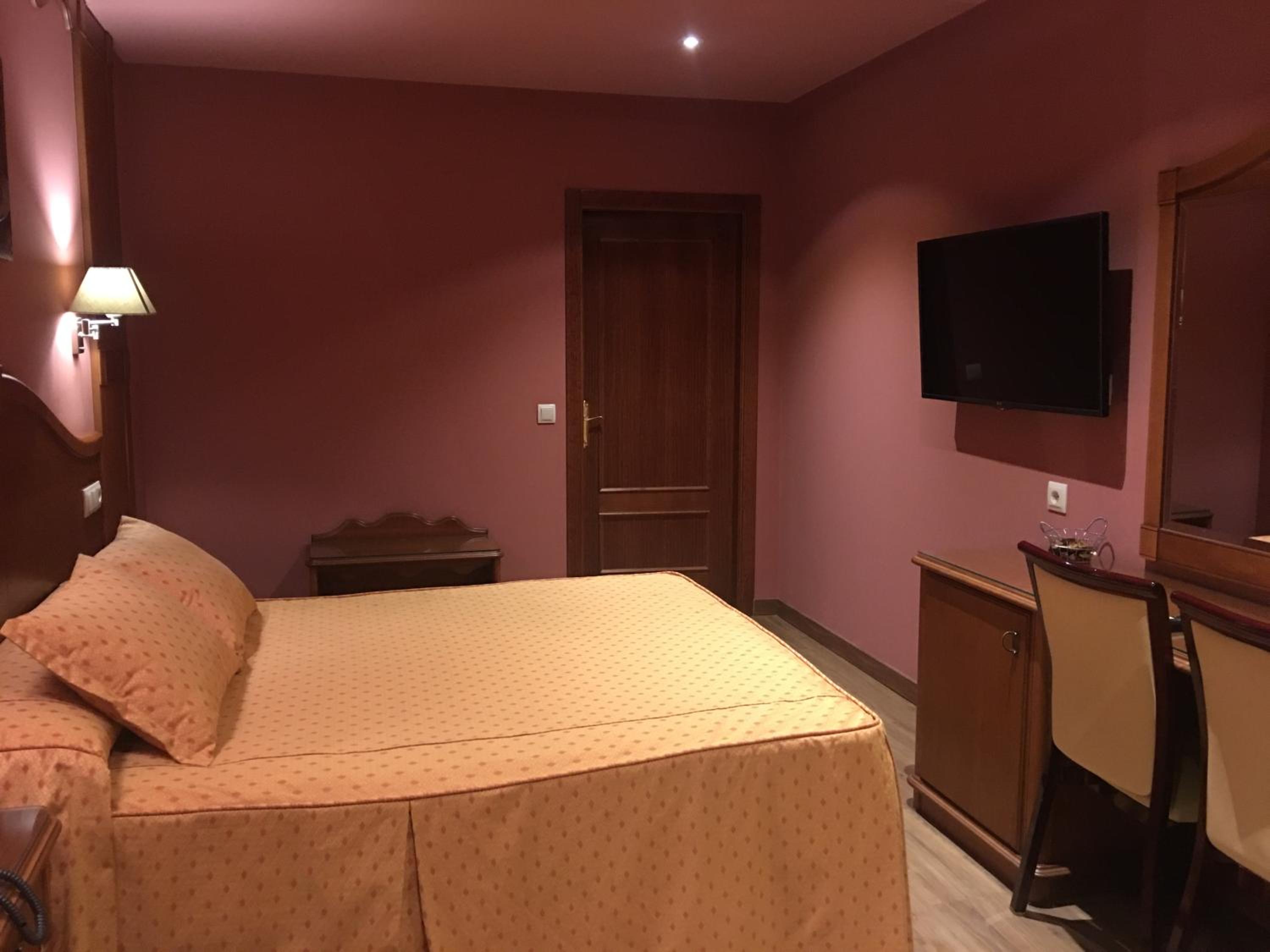 Single Room photo 2