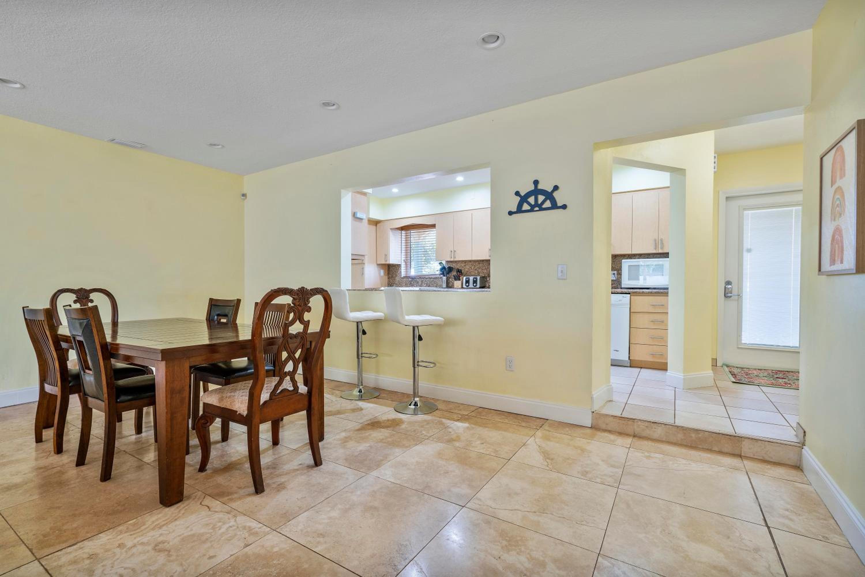 Two-Bedroom Apartment - Photo 26