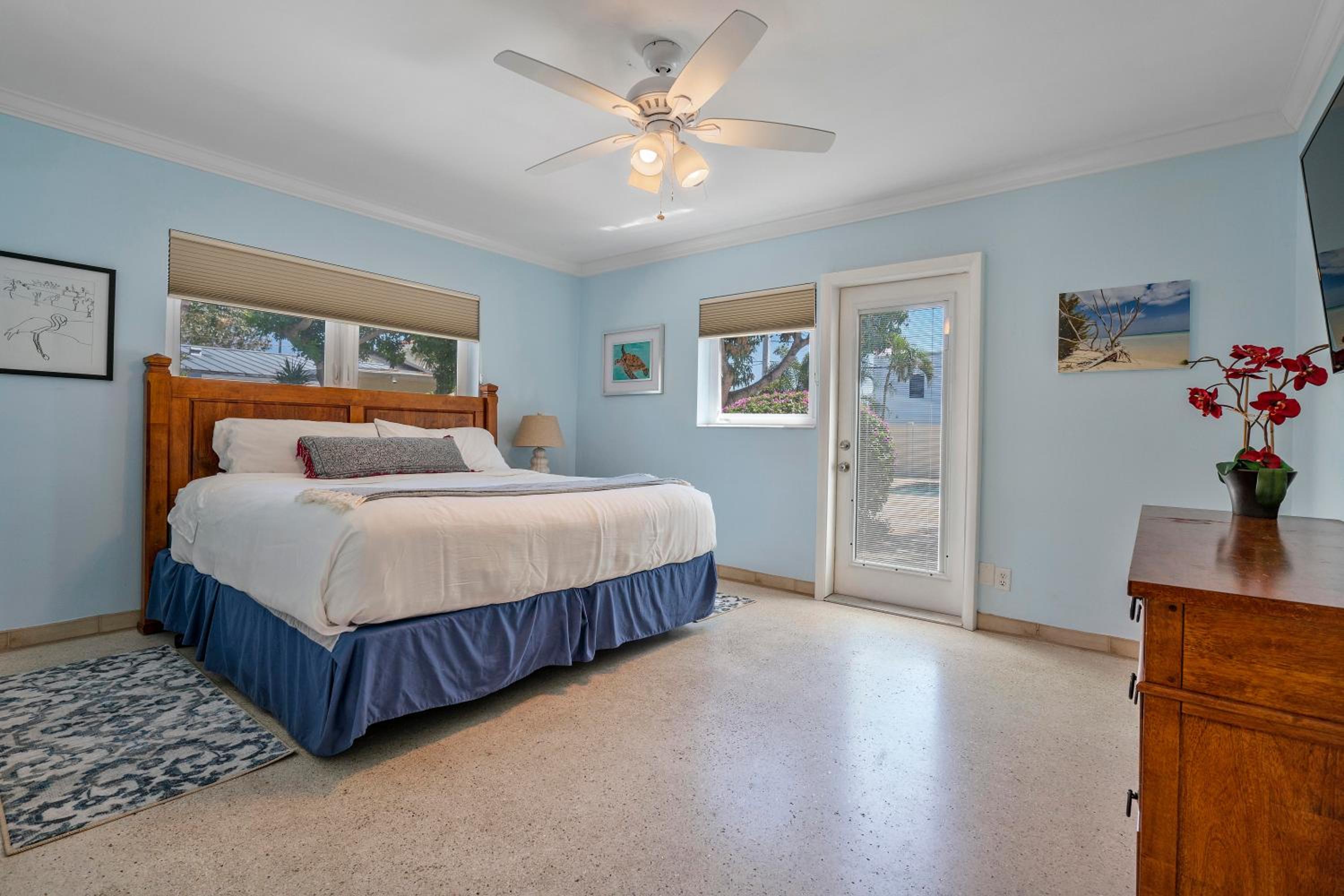 Two-Bedroom Apartment - Photo 17
