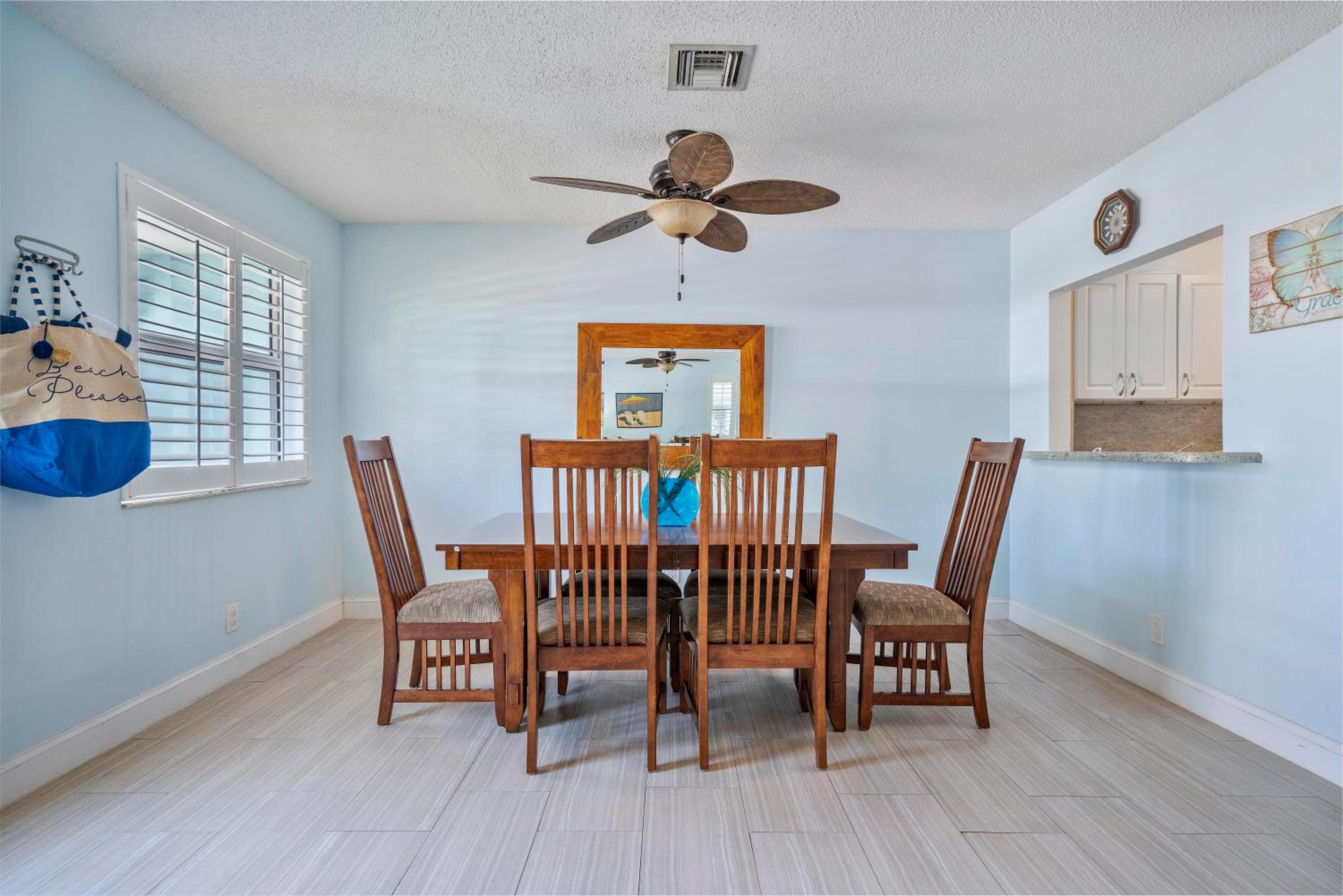 Three-Bedroom Apartment - Photo 22